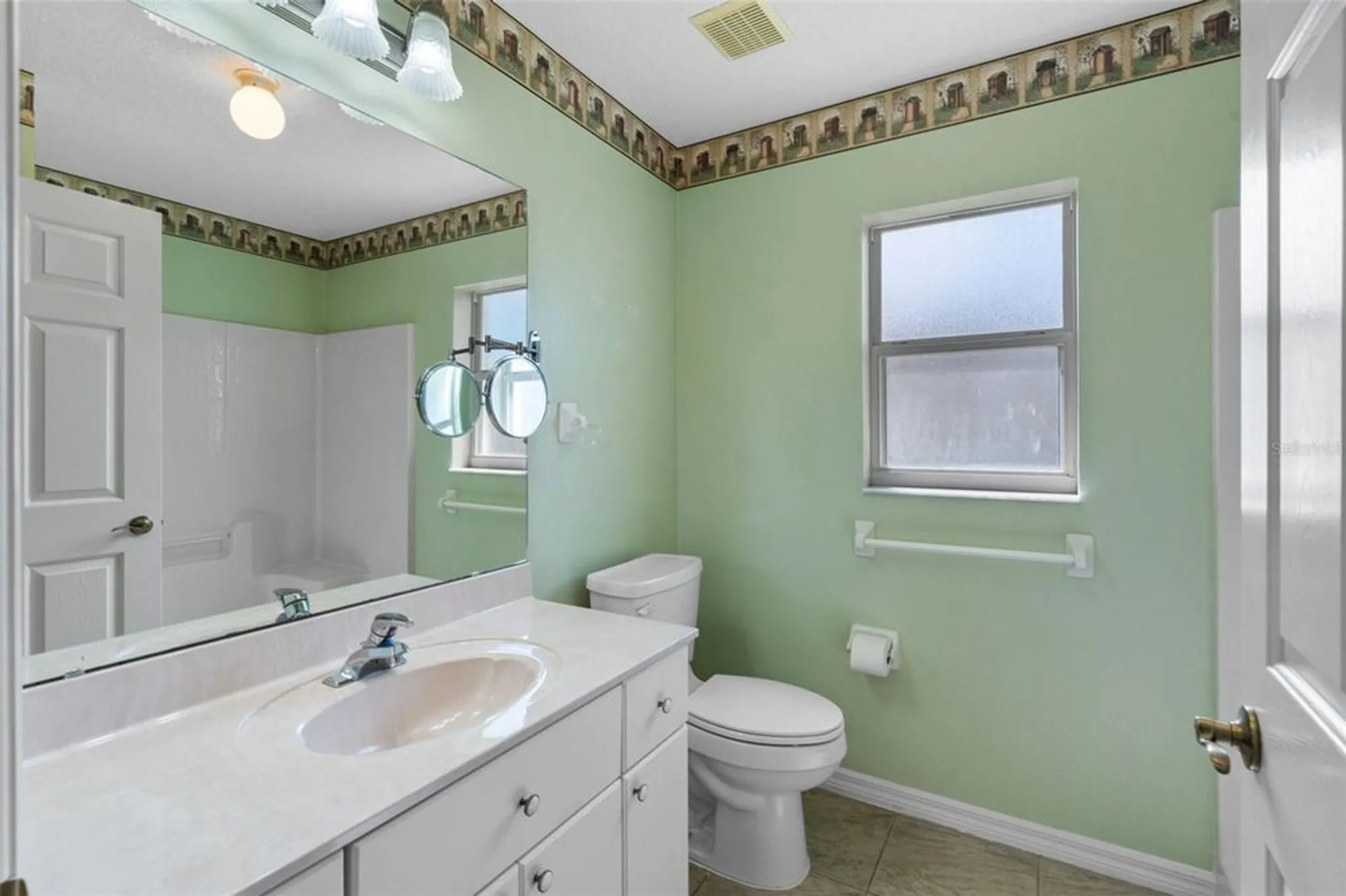 Property Slideshow image 19 of 21 | 26908 honeymoon ave, Leesburg, FL, 34748