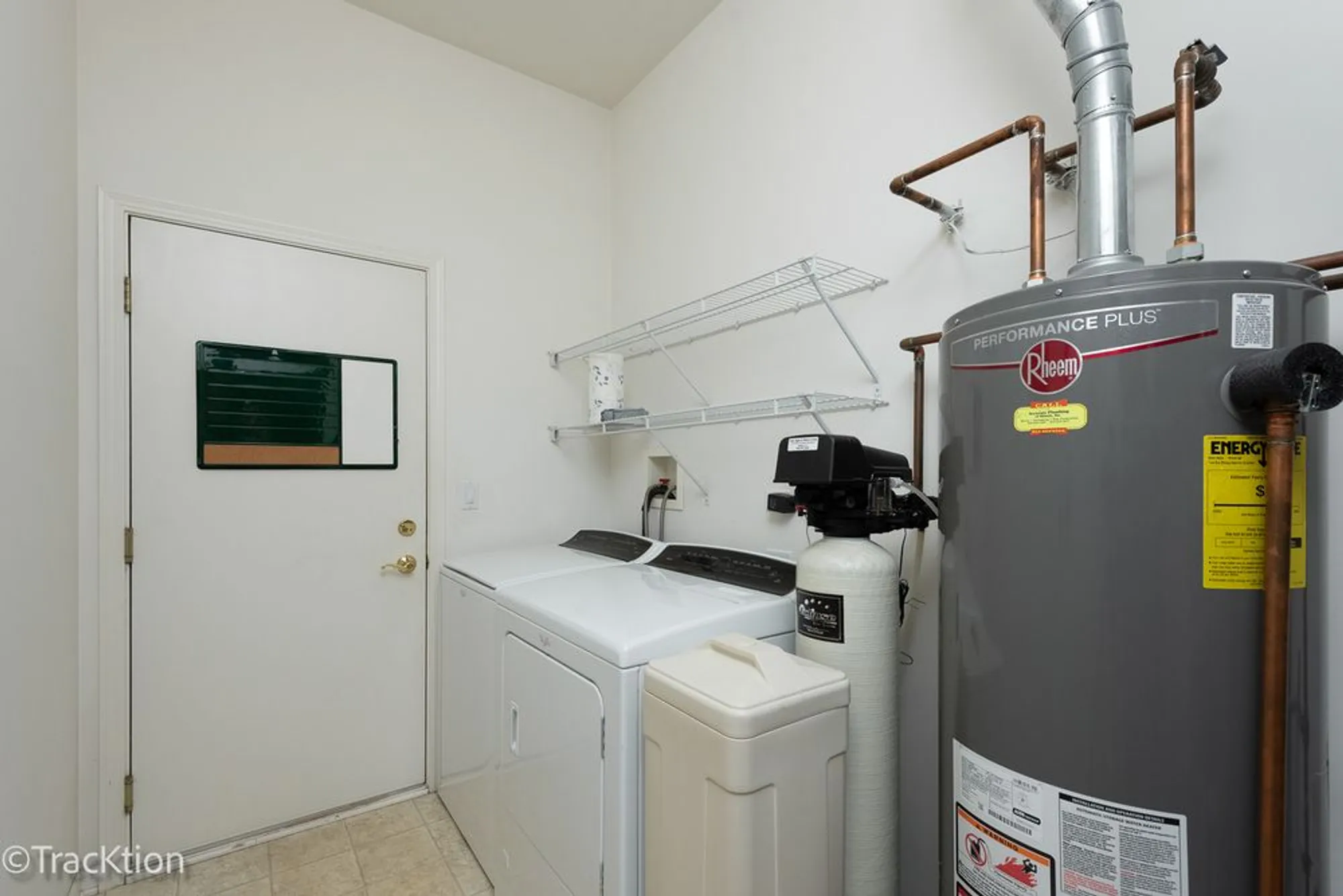 Property Slideshow image 15 of 15 | 16400 crescent lake dr # 16400, Crest Hill, IL, 60403