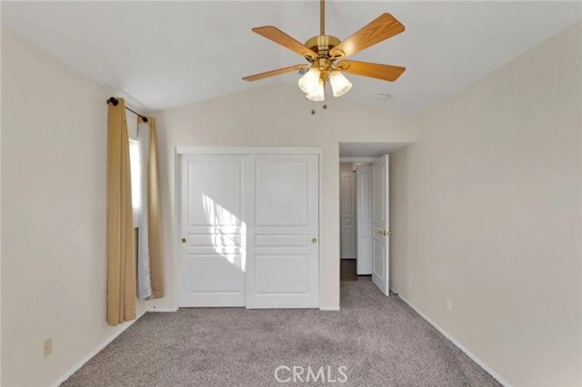Property Slideshow image 19 of 28 | 11236 bunker cir, Apple Valley, CA, 92308