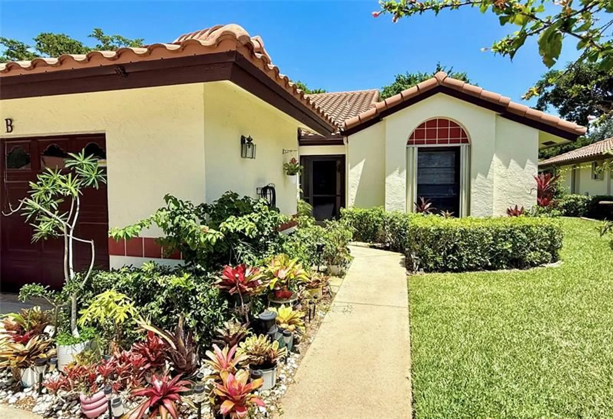 Property Slideshow image 2 of 48 | 10952 roebelini palm ct b, Boynton Beach, FL, 33437