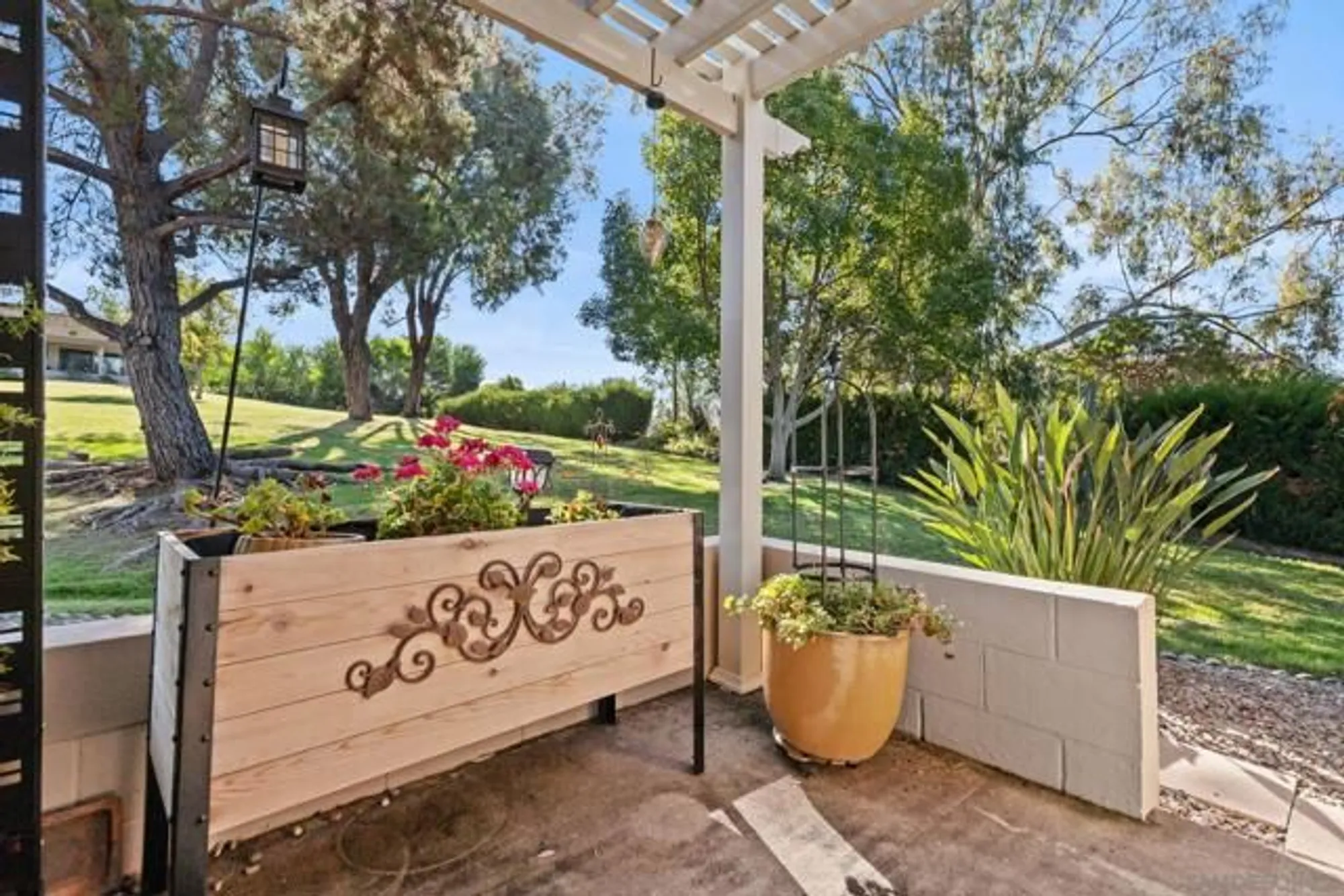 Property Slideshow image 20 of 24 | 17357 plaza maria, San Diego, CA, 92128