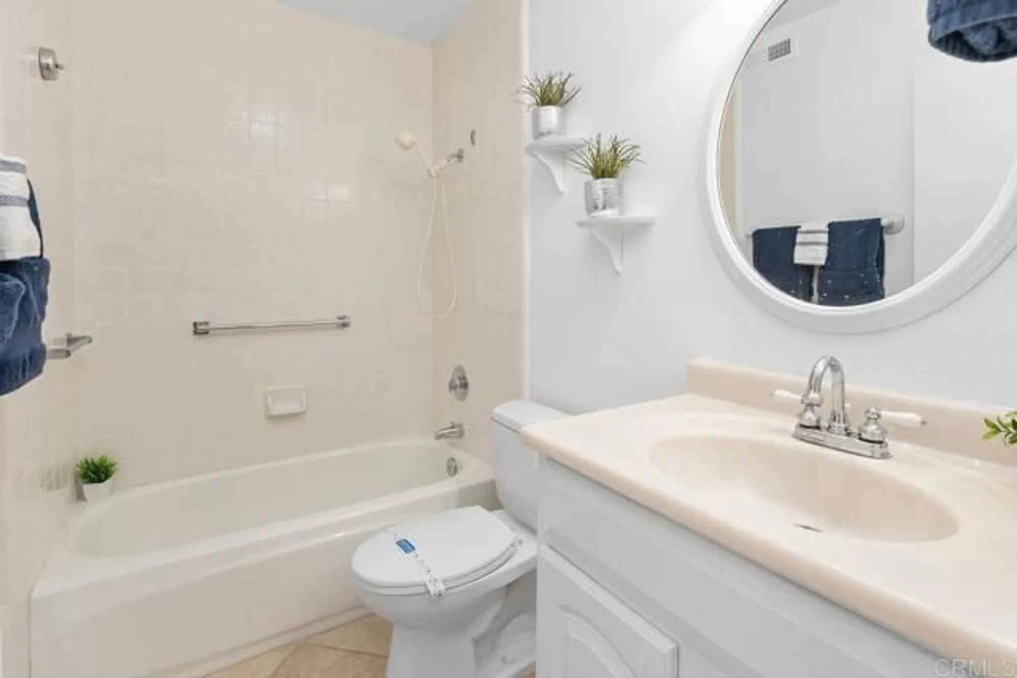 Property Slideshow image 19 of 27 | 17633 corte potosi, San Diego, CA, 92128