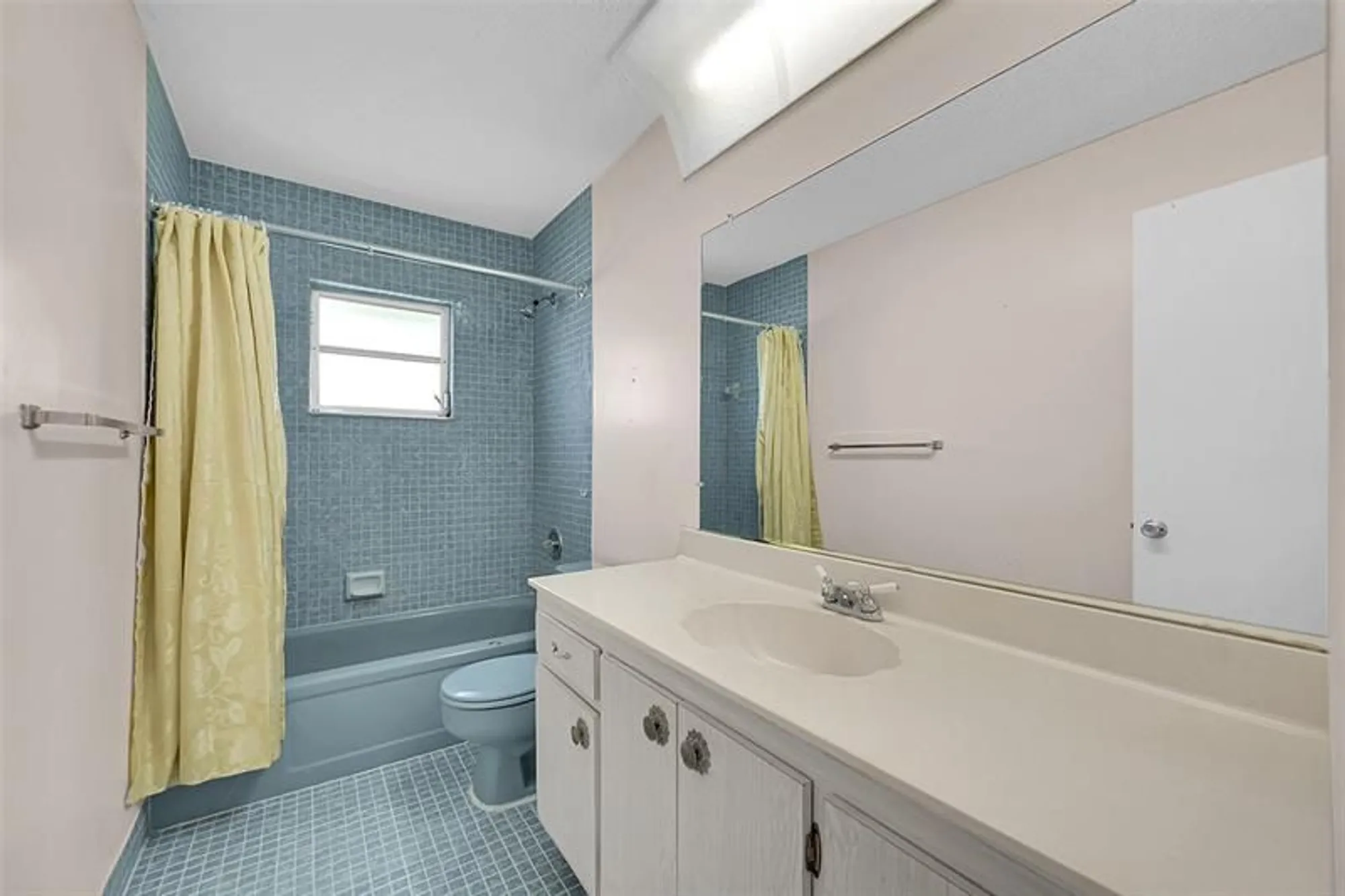 Property Slideshow image 16 of 35 | 1515 sw 21st st, Boynton Beach, FL, 33426