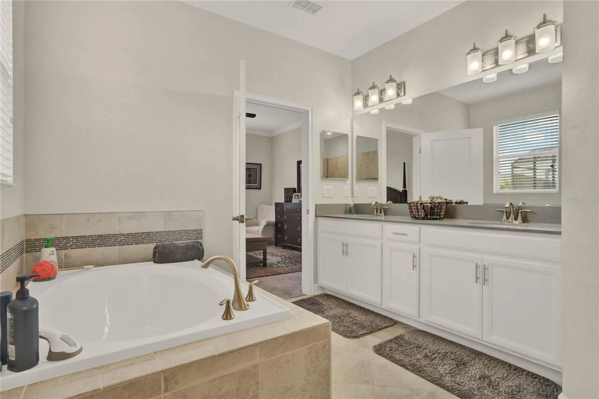 Property Slideshow image 22 of 59 | 3711 plymouth dr, Winter Haven, FL, 33884