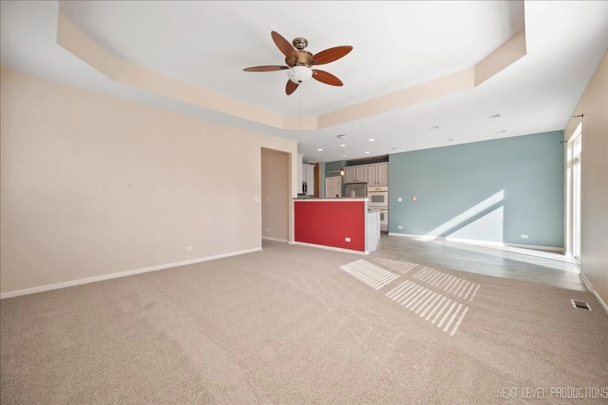Property Slideshow image 8 of 29 | 712 bohannon cir, Oswego, IL, 60543