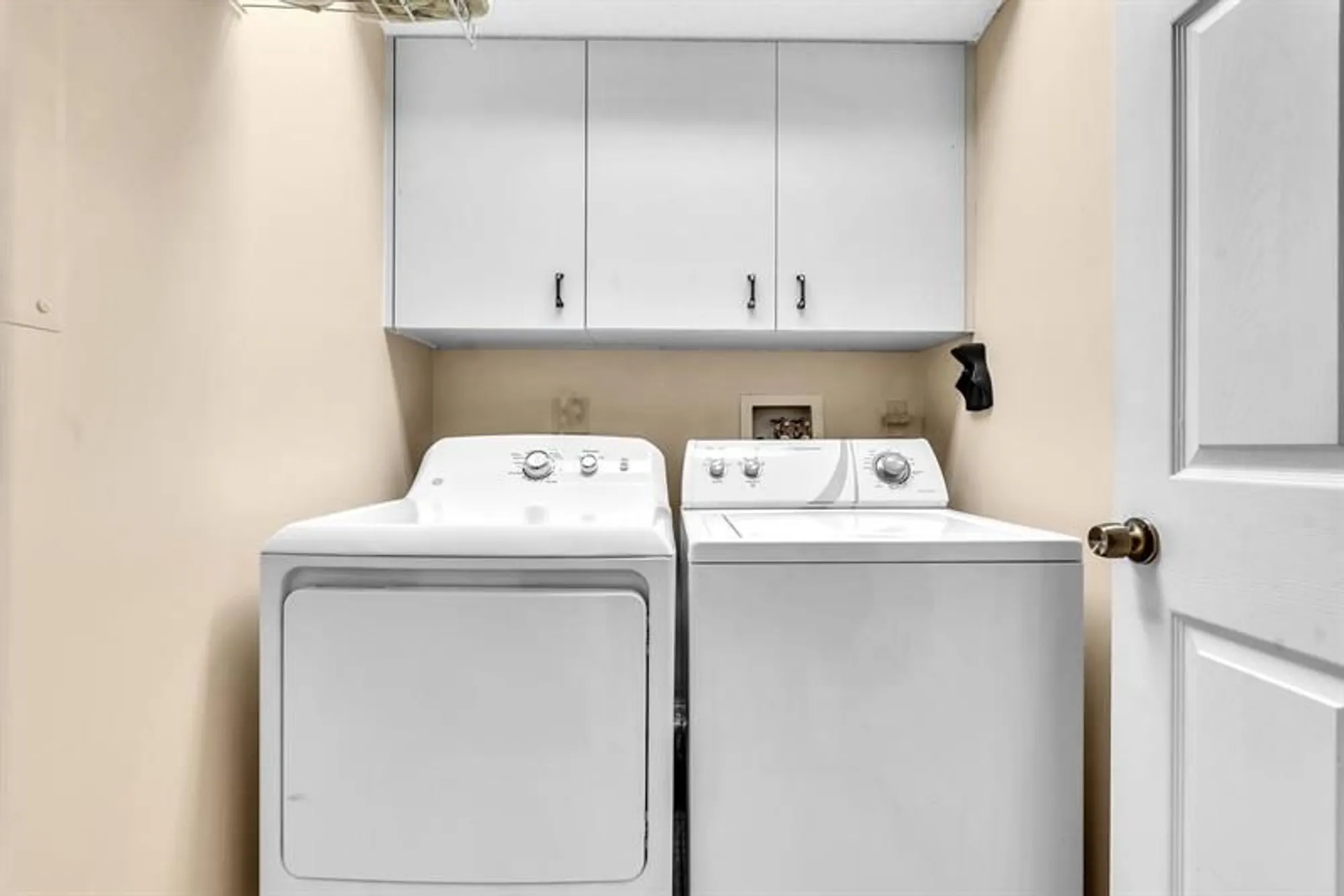 Property Slideshow image 38 of 83 | 7449 fairfax dr 211, Tamarac, FL, 33321