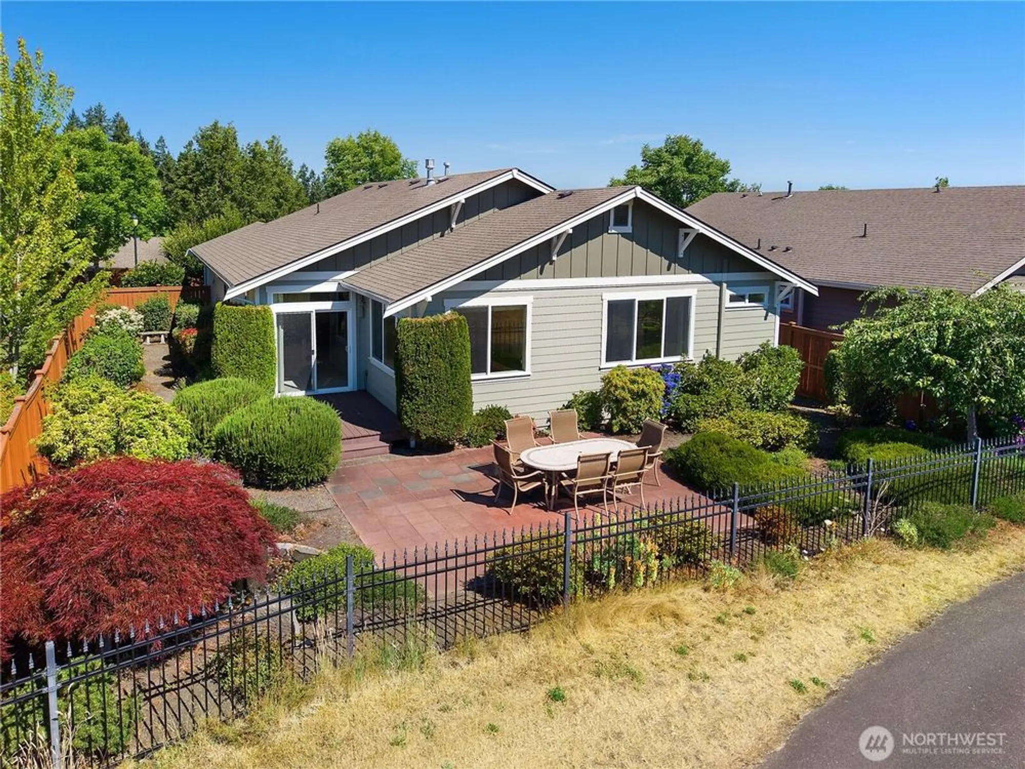 Property Slideshow image 16 of 39 | 4812 spokane st, Lacey, WA, 98516