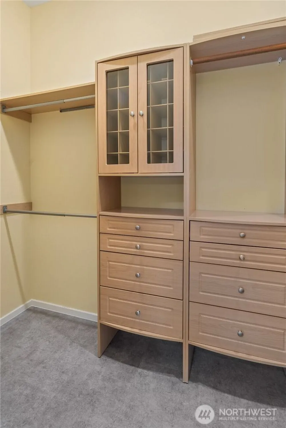 Property Slideshow image 23 of 40 | 4420 vashon dr, Lacey, WA, 98516