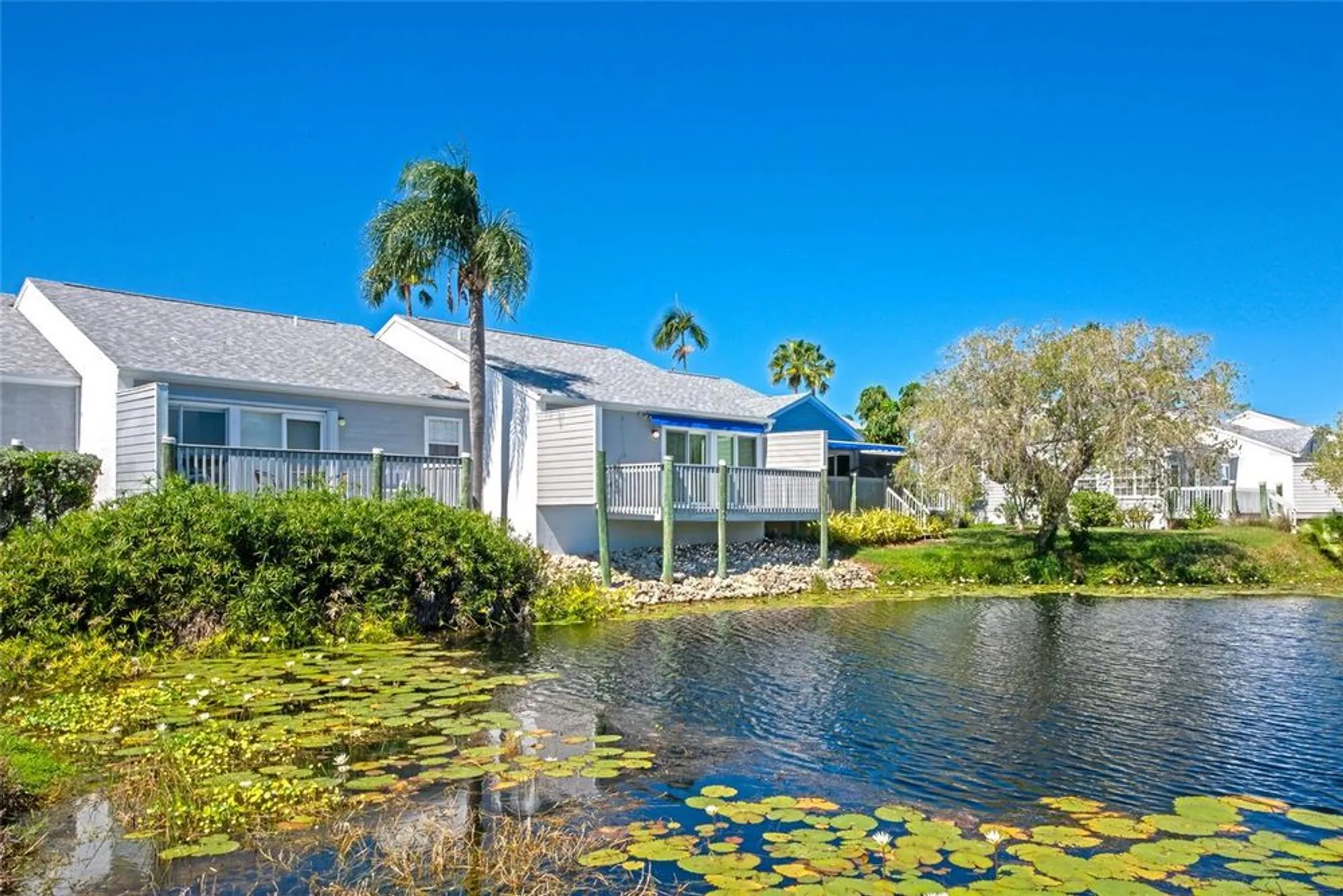 Property Slideshow image 38 of 63 | 515 woodstork cir, Bradenton, FL, 34209