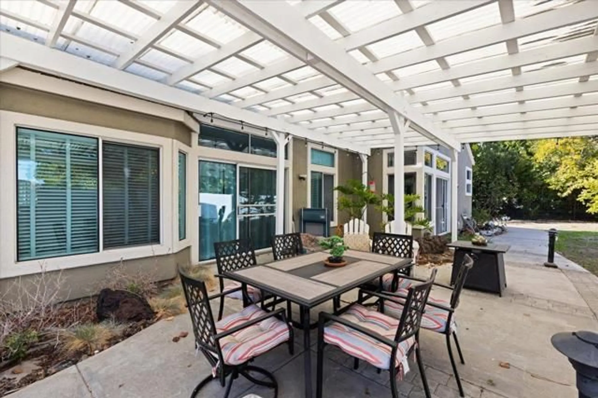 Property Slideshow image 29 of 38 | 490 chesapeake ter, Brentwood, CA, 94513