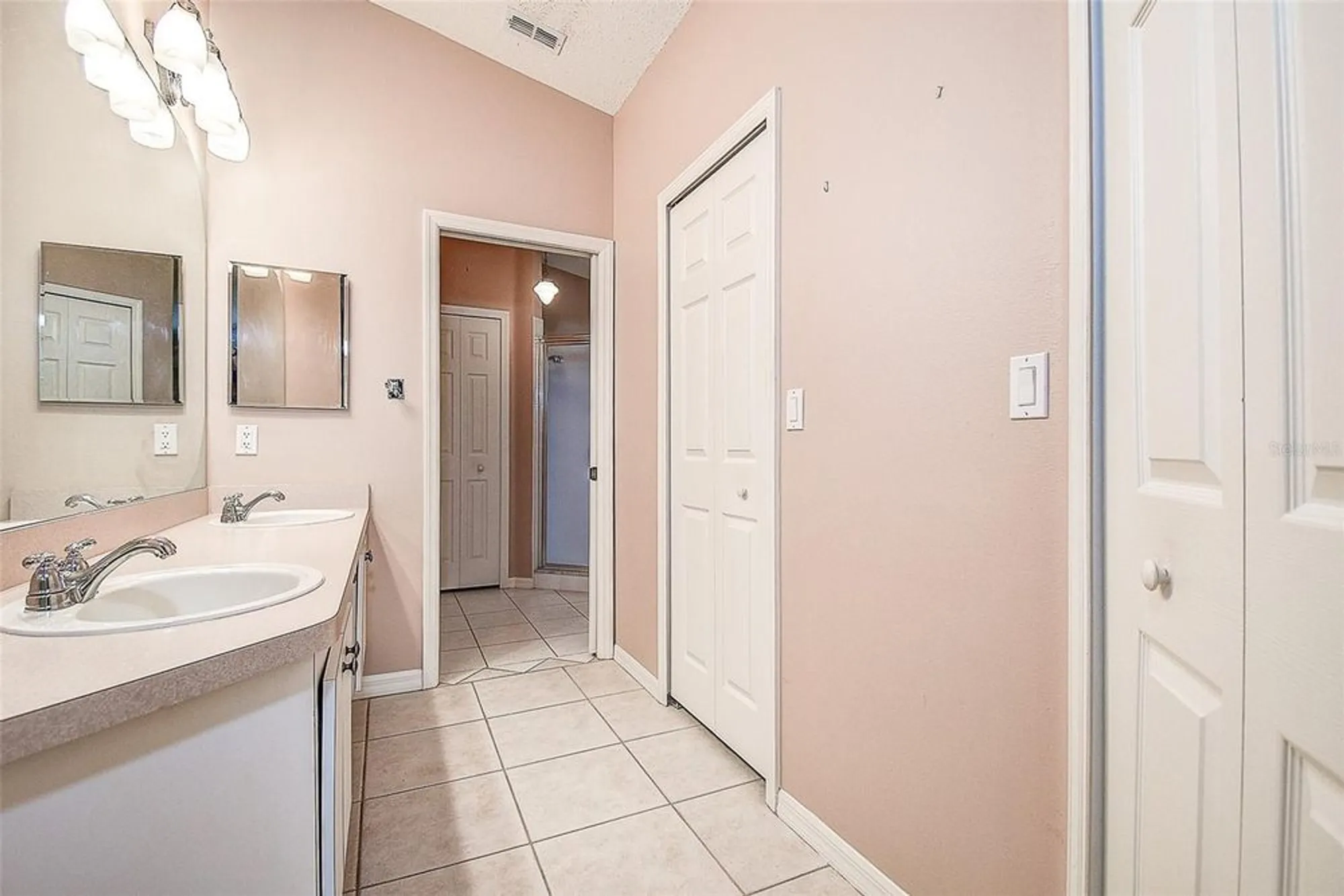 Property Slideshow image 19 of 31 | 11121 cherrywood ct, Spring Hill, FL, 34609