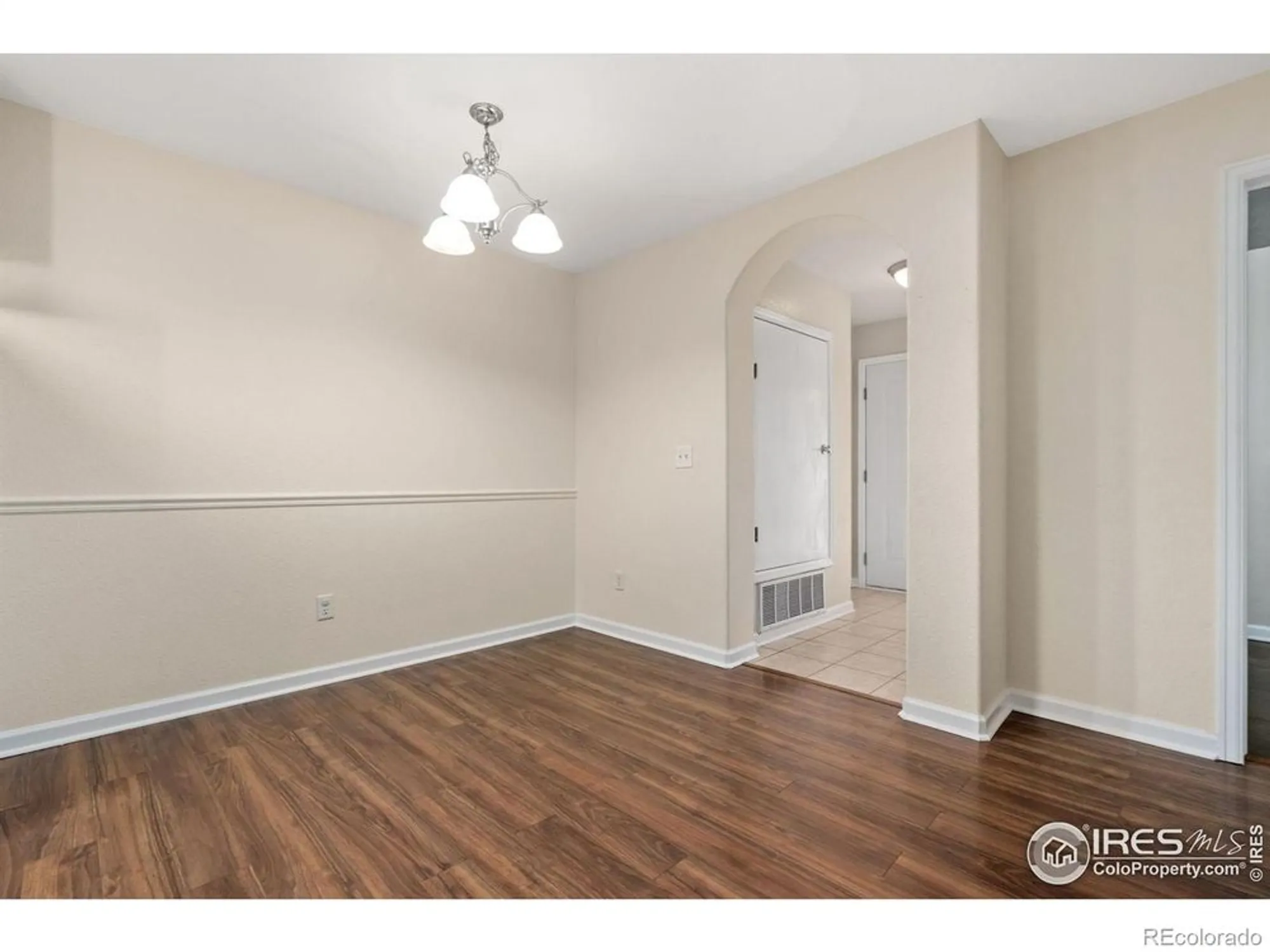 Property Slideshow image 7 of 19 | 4725 hahns peak dr unit 204, Loveland, CO, 80538