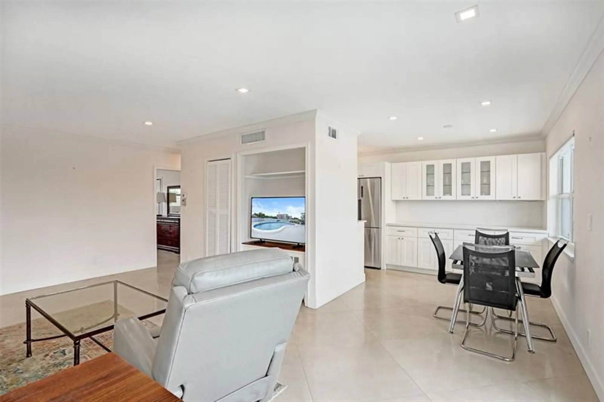 Property Slideshow image 20 of 49 | 1001 n riverside dr 304, Pompano Beach, FL, 33062