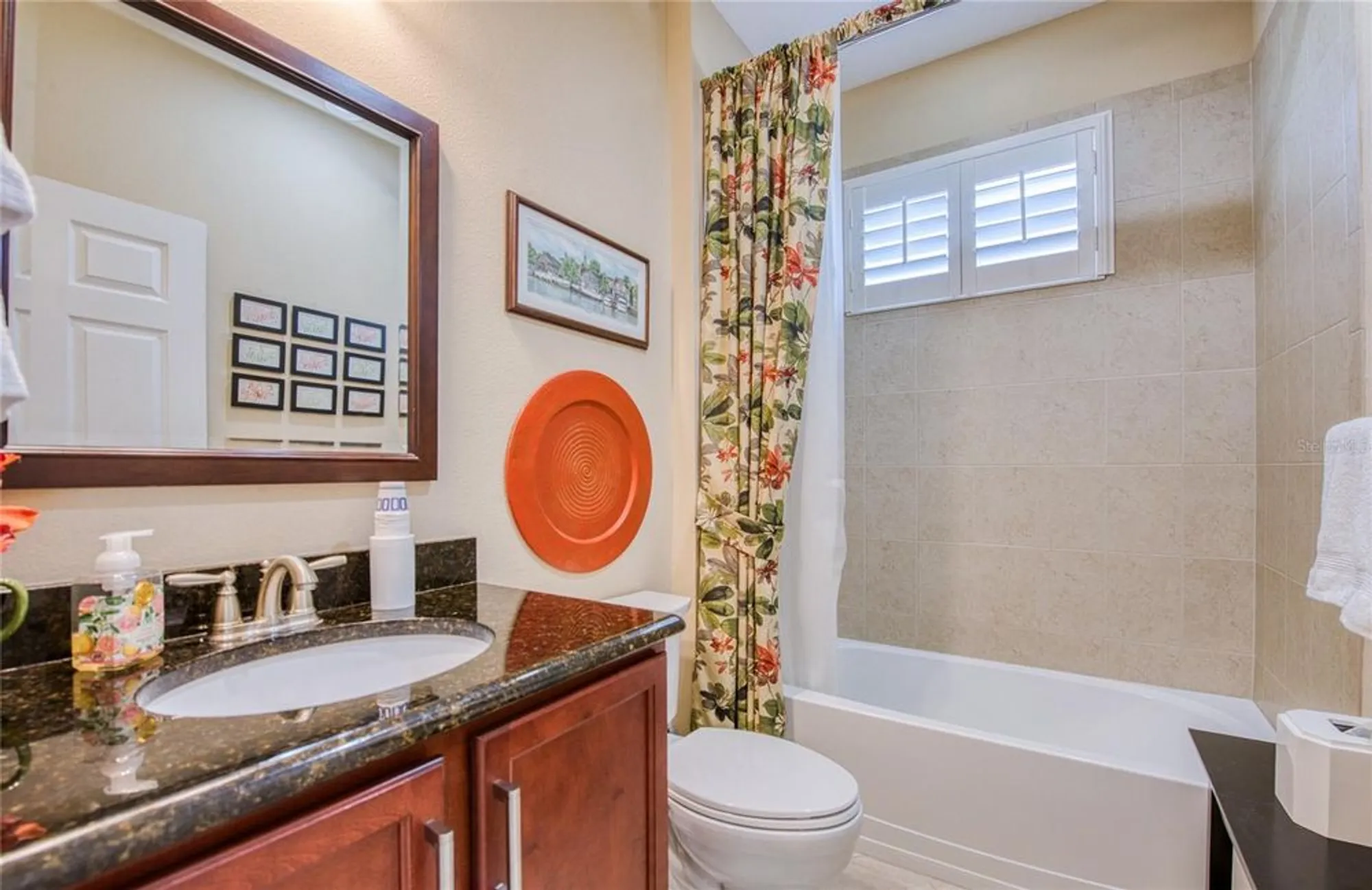 Property Slideshow image 26 of 40 | 2227 nottingham greens dr, Sun City Center, FL, 33573