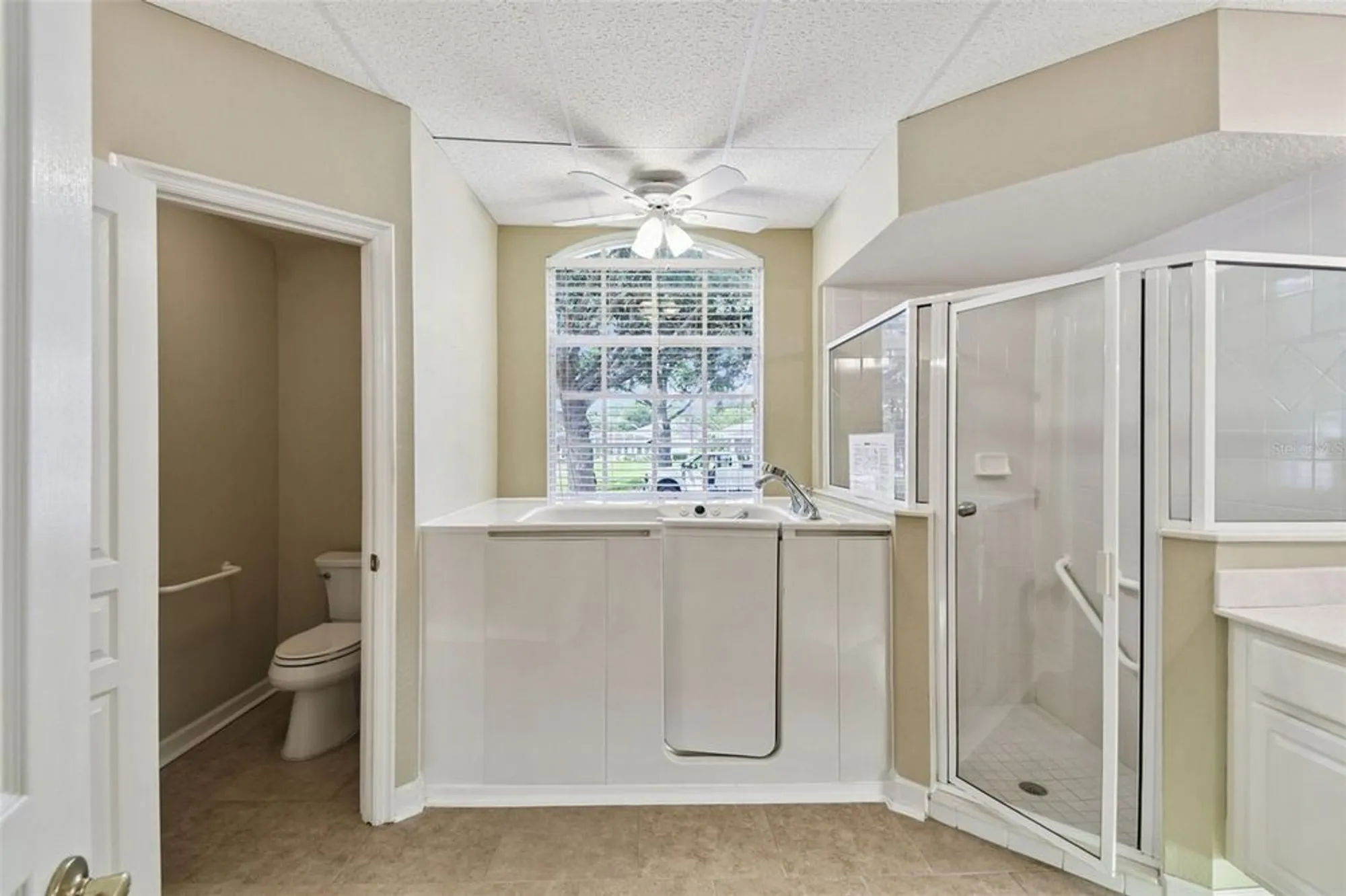 Property Slideshow image 25 of 64 | 3805 scarborough ct, Clermont, FL, 34711