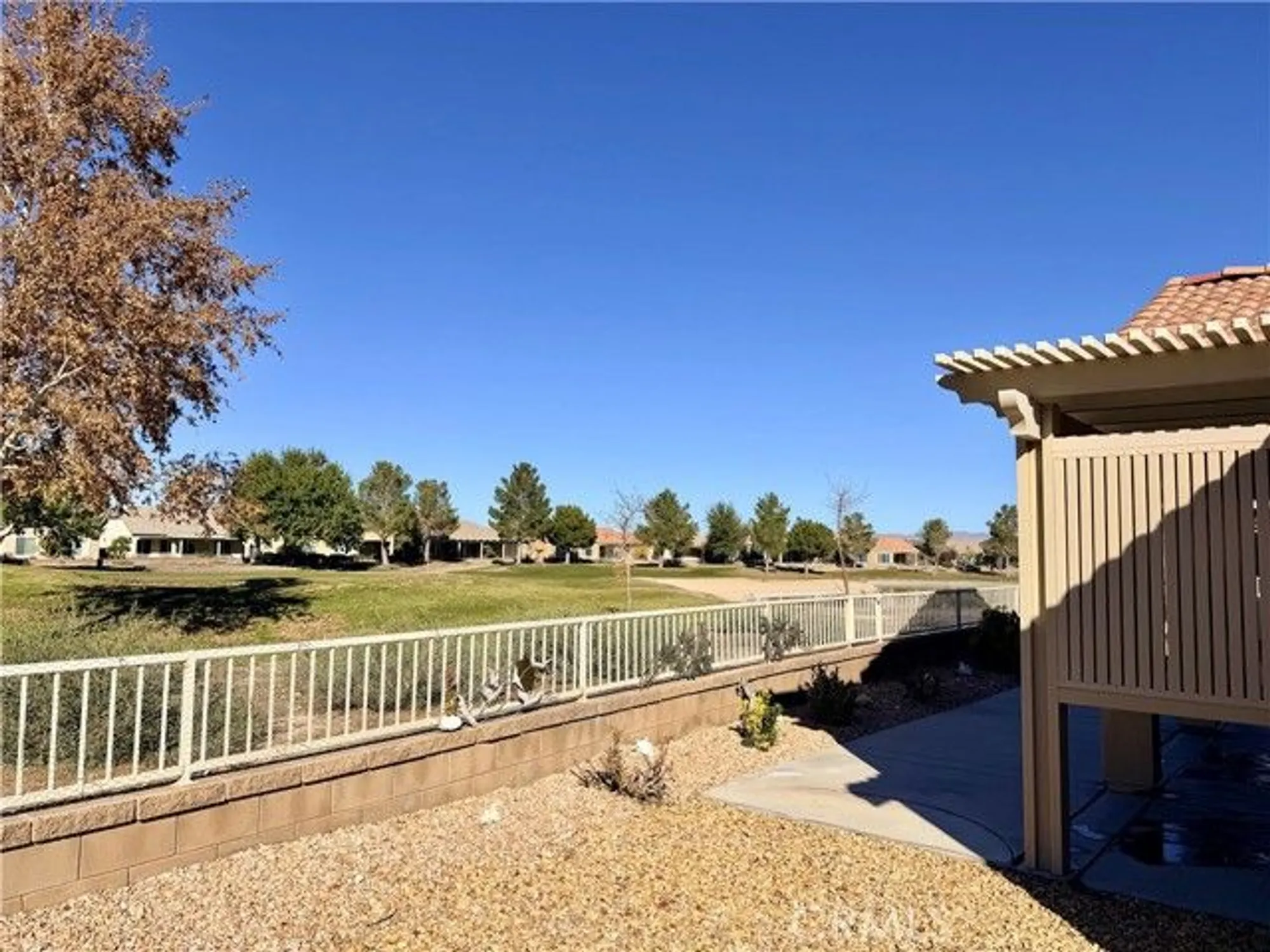 Property Slideshow image 25 of 30 | 19422 royal oaks rd, Apple Valley, CA, 92308