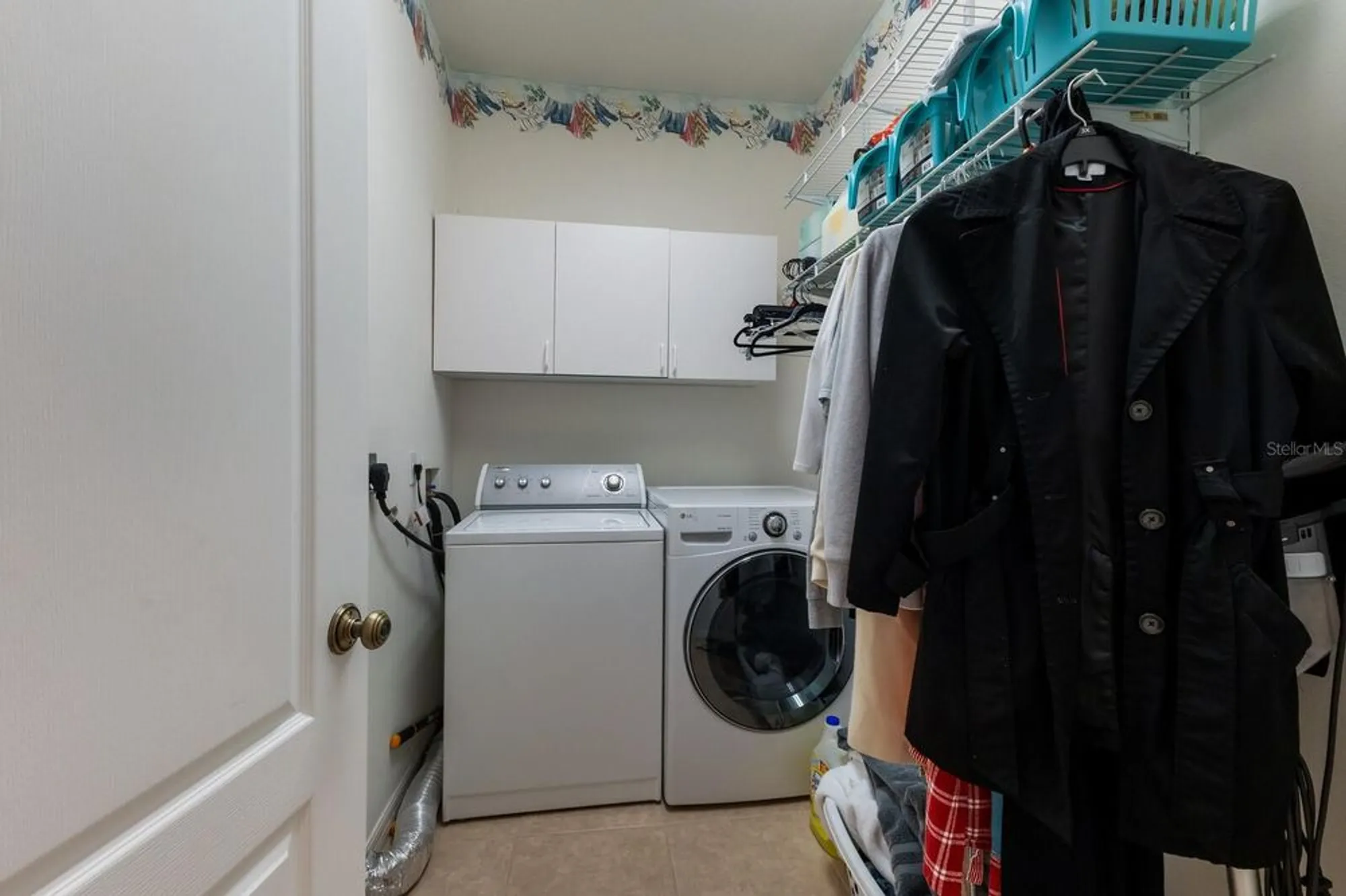 Property Slideshow image 20 of 28 | 915 barclay ct, Venice, FL, 34293