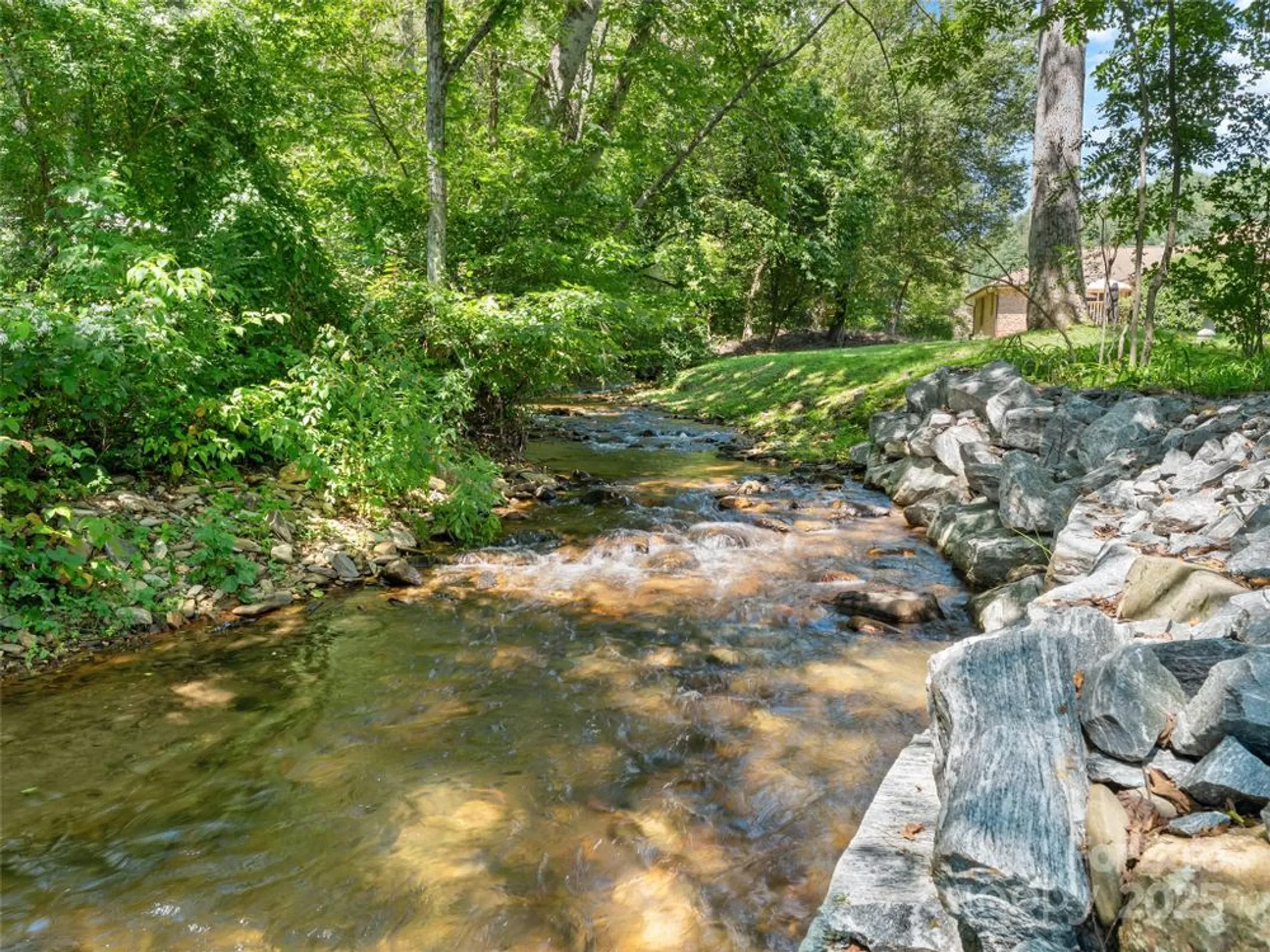 Property Slideshow image 26 of 37 | 33 resada dr, Brevard, NC, 28712