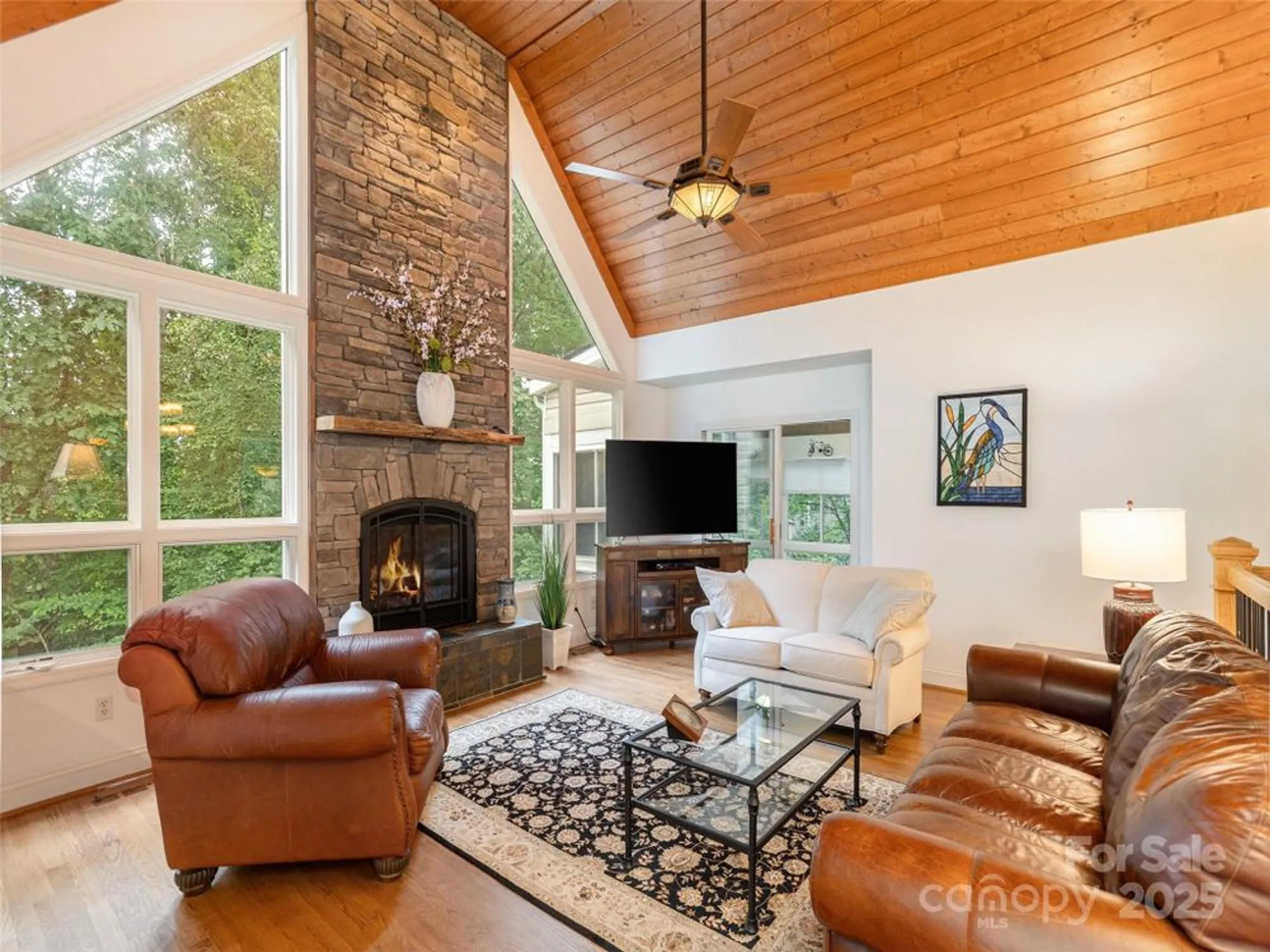 Property Slideshow image 12 of 48 | 210 black oak ln, Hendersonville, NC, 28791
