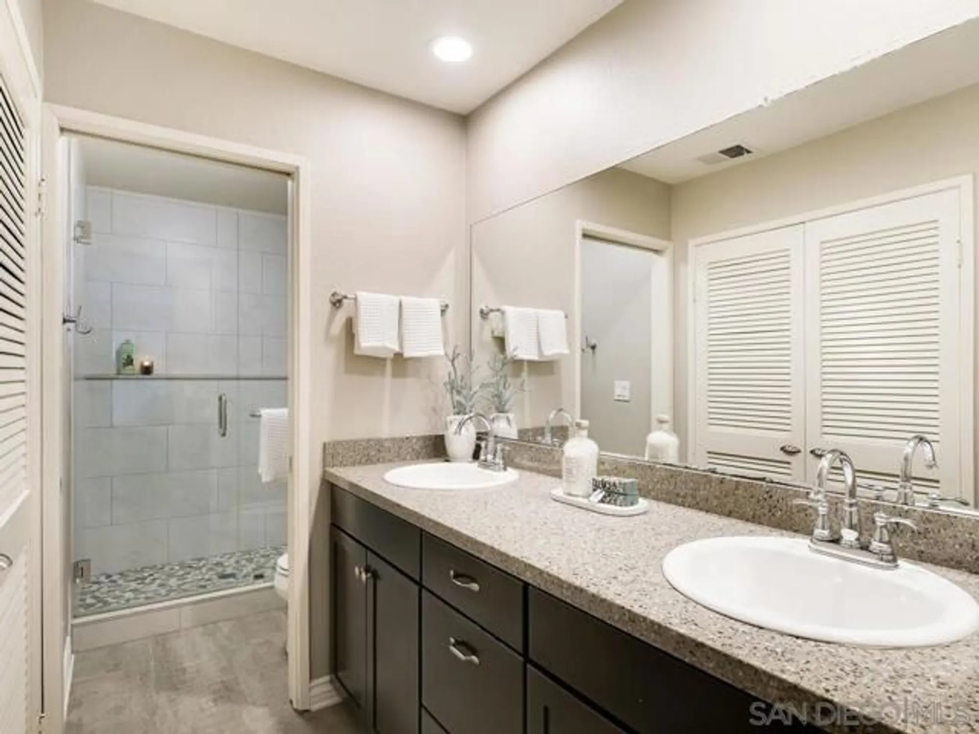 Property Slideshow image 33 of 68 | 12872 circulo dardo, San Diego, CA, 92128