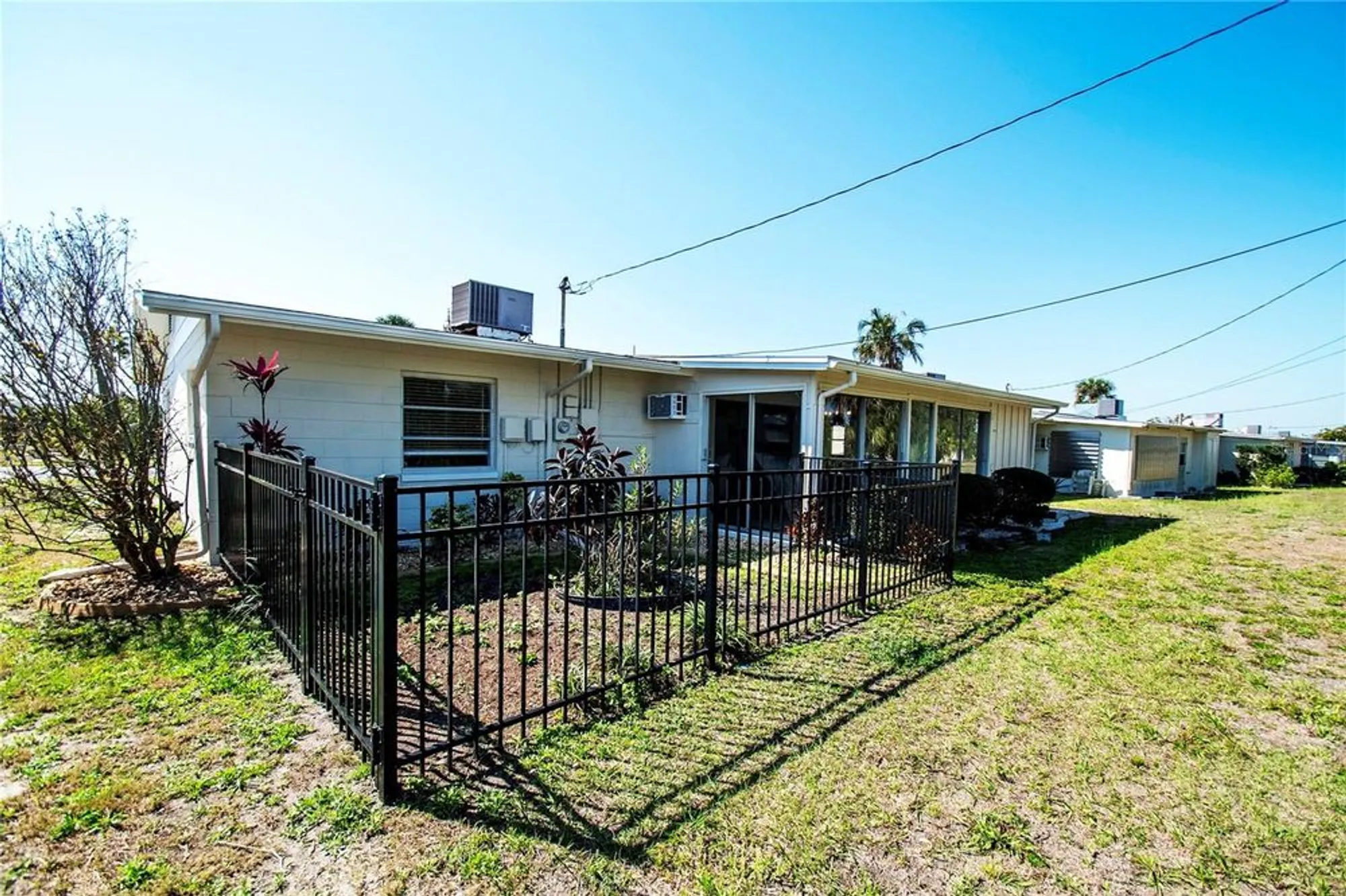 Property Slideshow image 14 of 15 | 1503 council dr, Sun City Center, FL, 33573