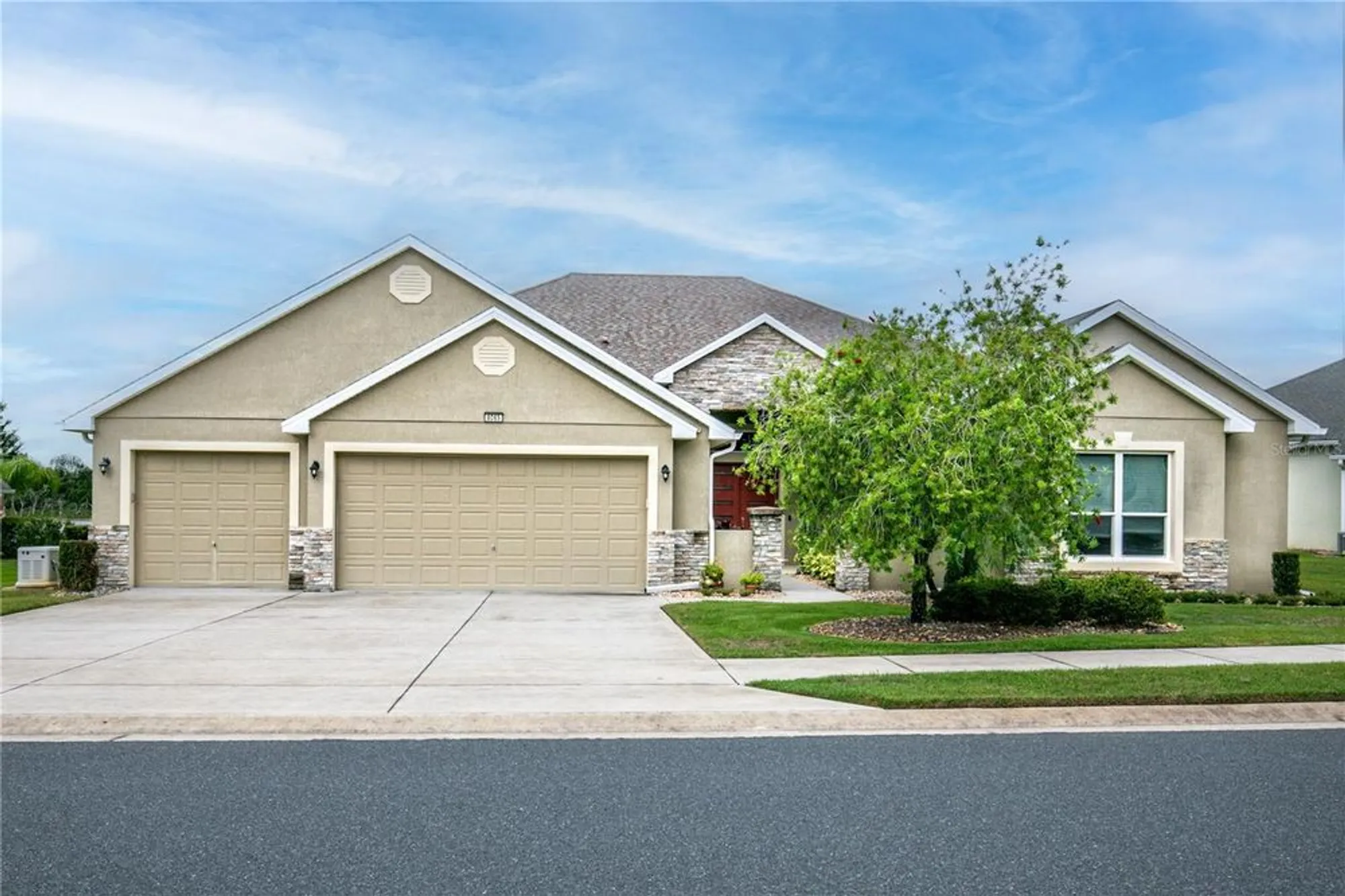 Property Slideshow image 54 of 66 | 8065 bridgeport bay cir, Mount Dora, FL, 32757