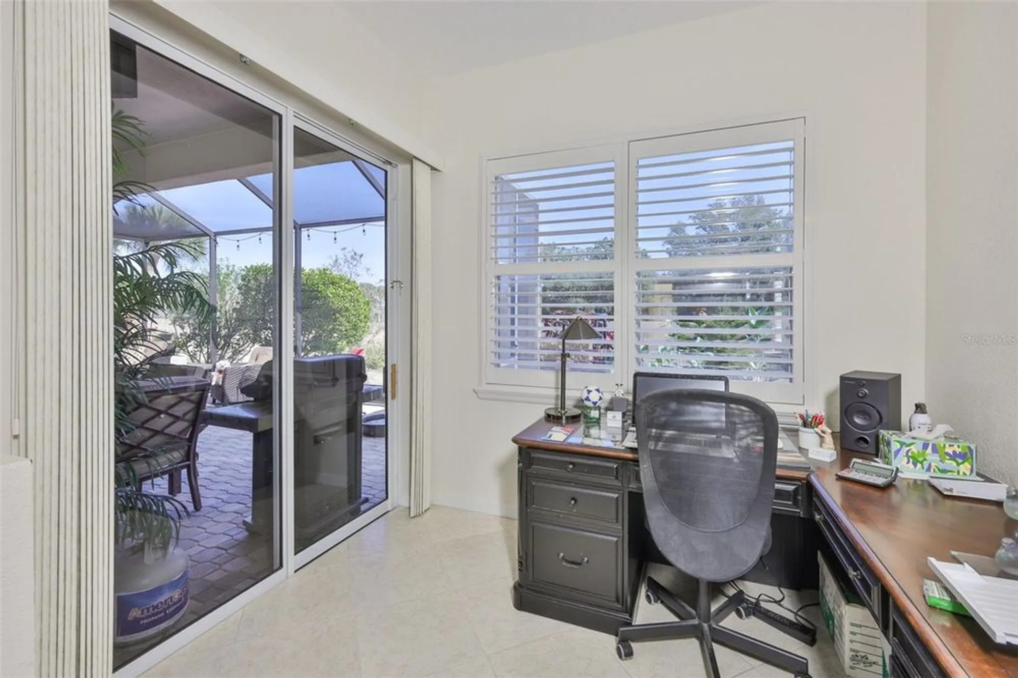 Property Slideshow image 23 of 38 | 818 king leon way, Sun City Center, FL, 33573