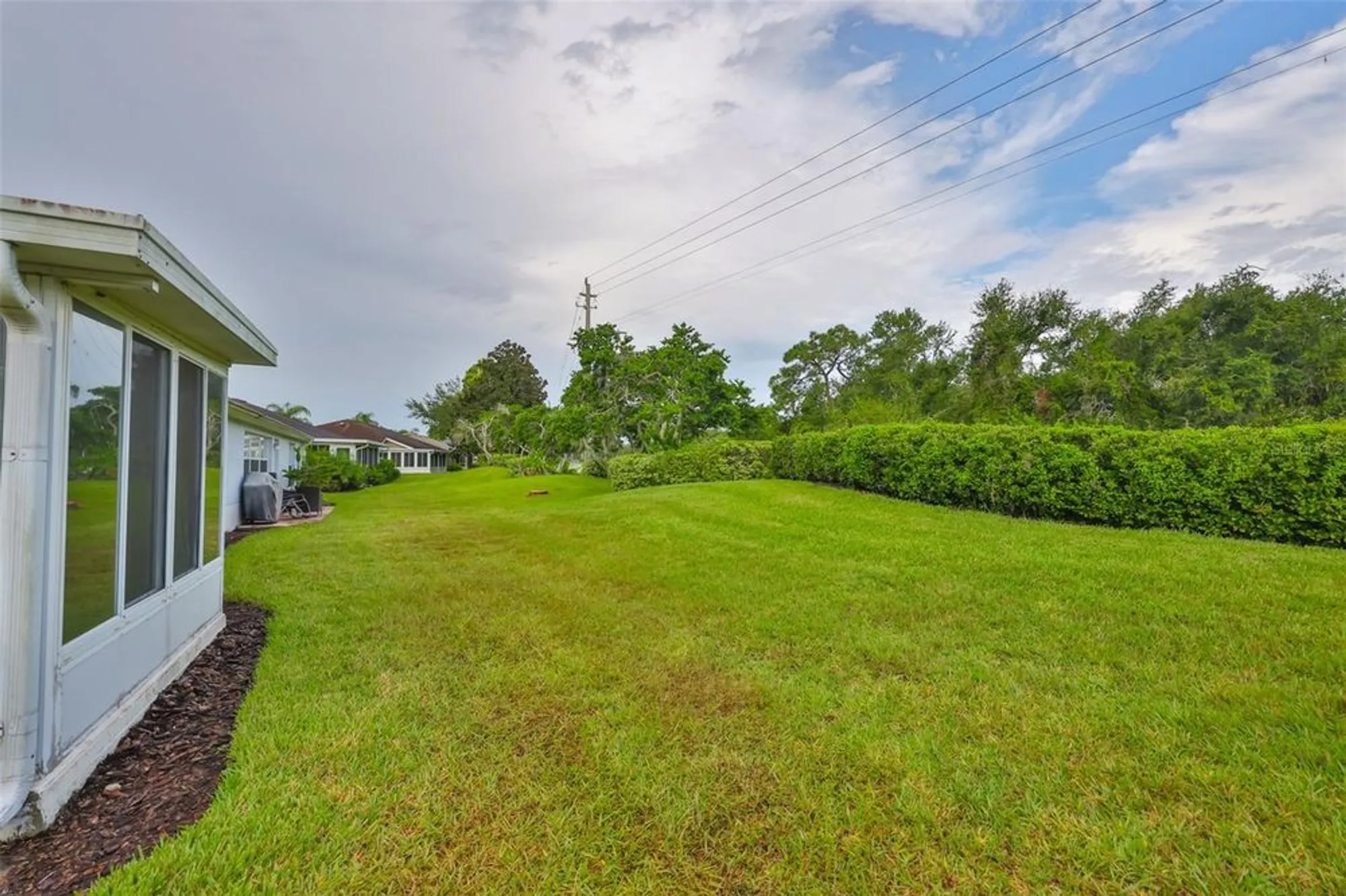 Property Slideshow image 7 of 59 | 920 villeroy greens dr, Sun City Center, FL, 33573