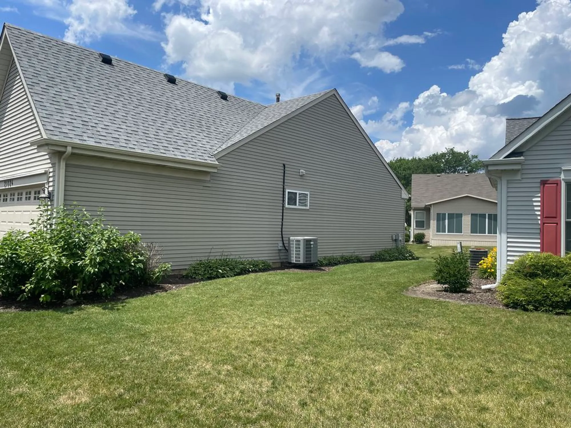 Property Slideshow image 3 of 43 | 21024 w walnut ln, Plainfield, IL, 60544