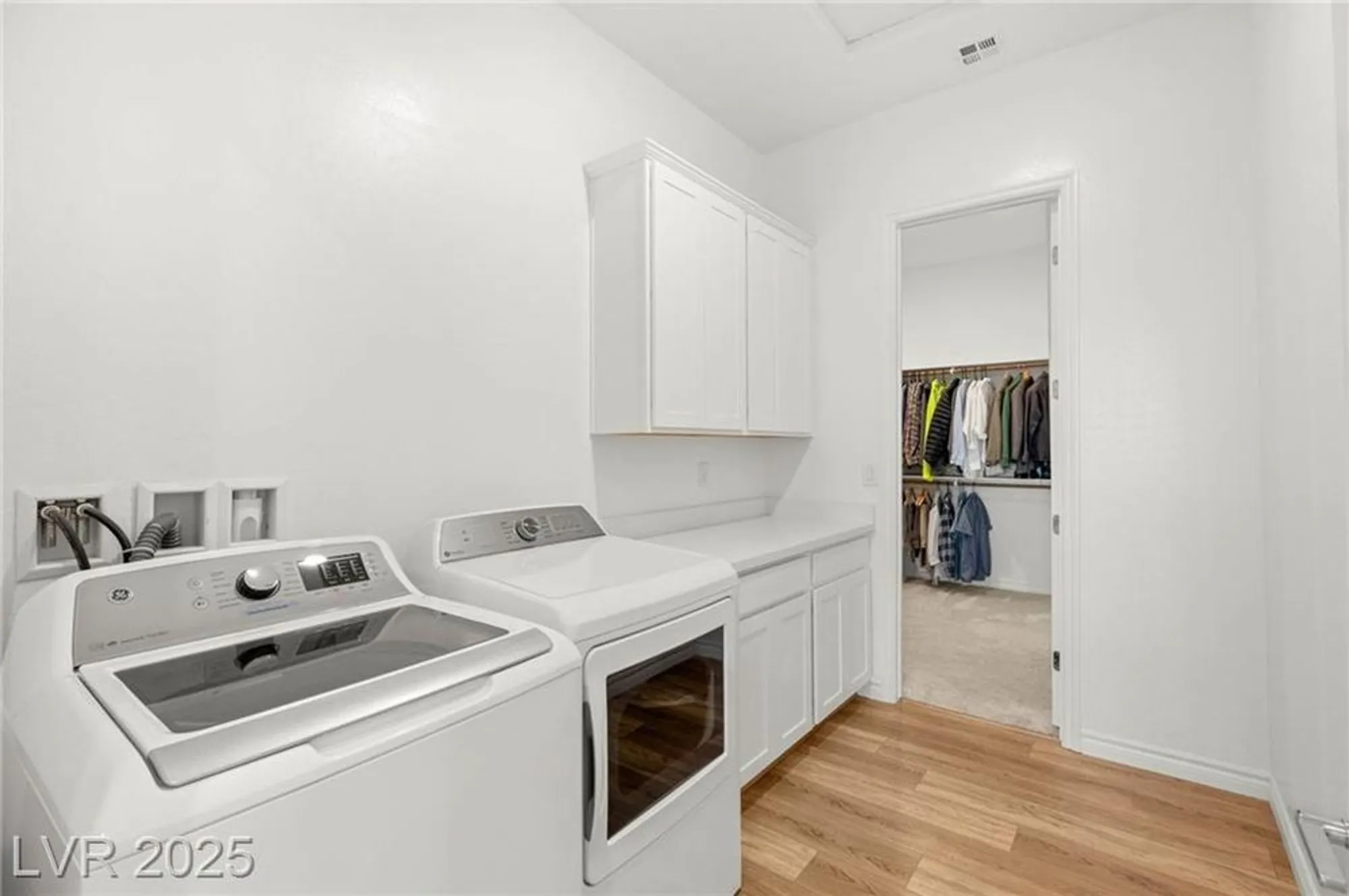 Property Slideshow image 21 of 33 | 912 calluna hills ln, Las Vegas, NV, 89138