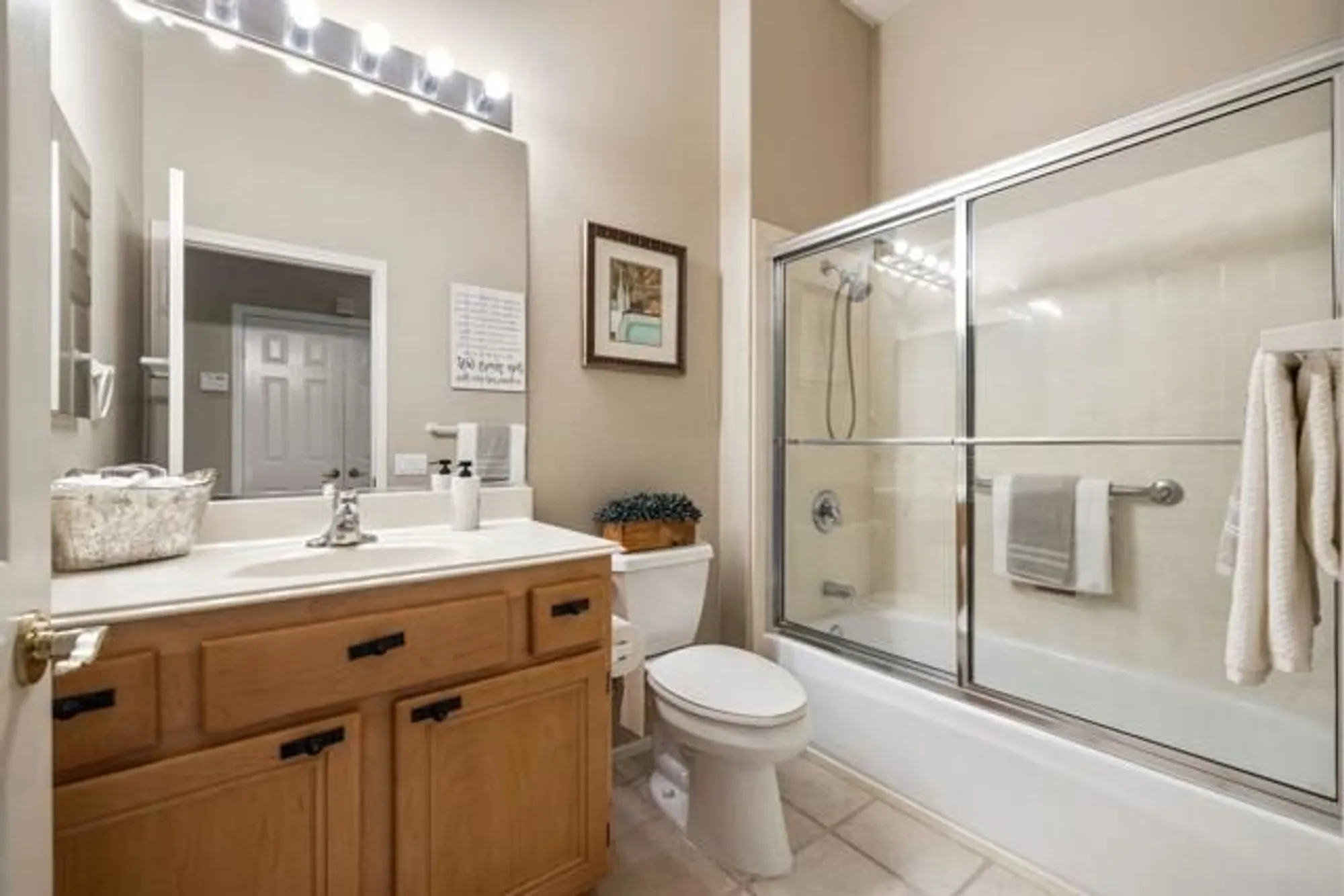 Property Slideshow image 30 of 41 | 78462 palm tree ave, Palm Desert, CA, 92211