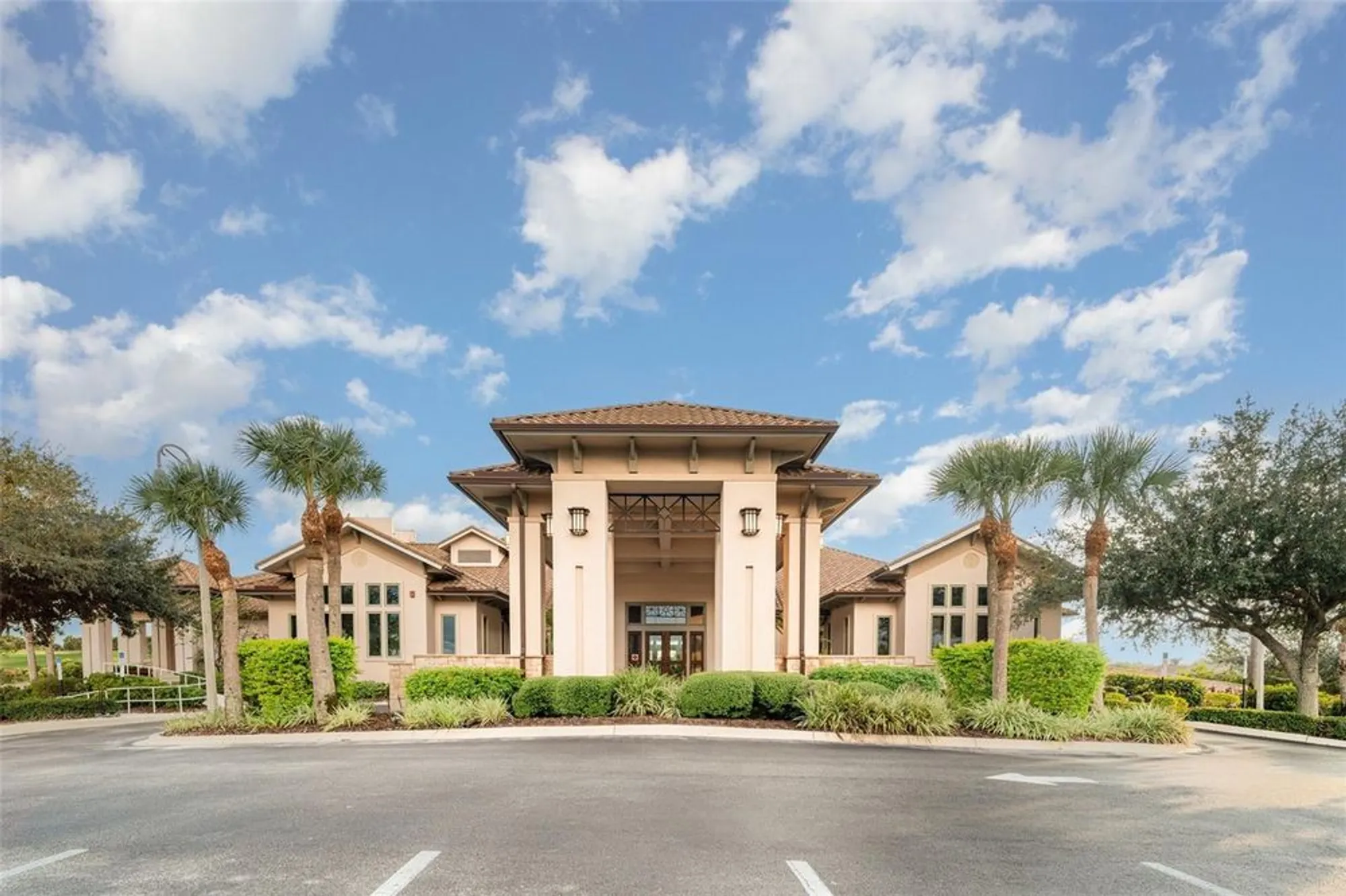 Property Slideshow image 14 of 20 | 1011 creek nine dr, North Port, FL, 34291