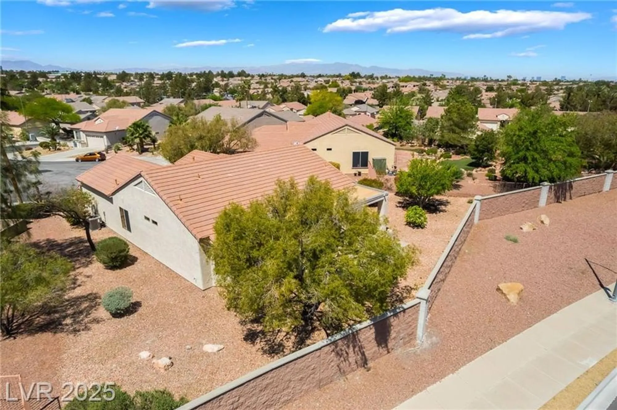 Property Slideshow image 27 of 34 | 1781 cypress lake ct, Henderson, NV, 89012