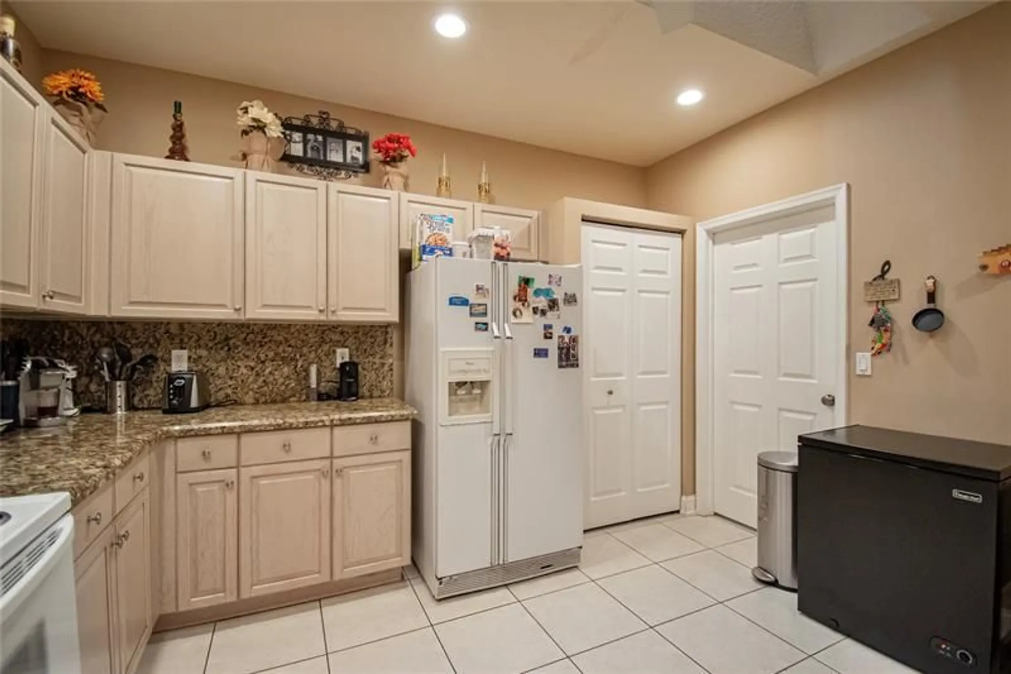 Property Slideshow image 20 of 34 | 12611 crystal pointe dr c, Boynton Beach, FL, 33437