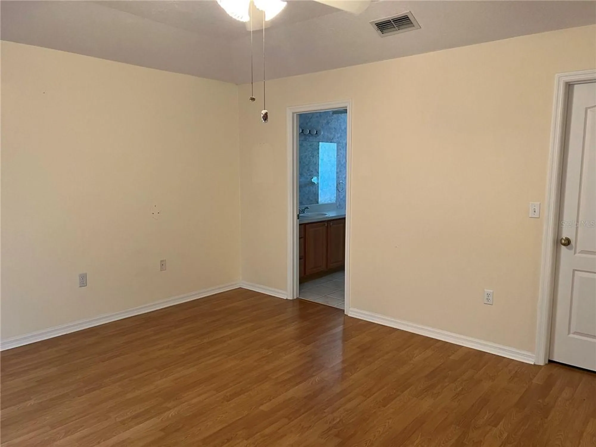 Property Slideshow image 21 of 70 | 669 waterford dr, Haines City, FL, 33844