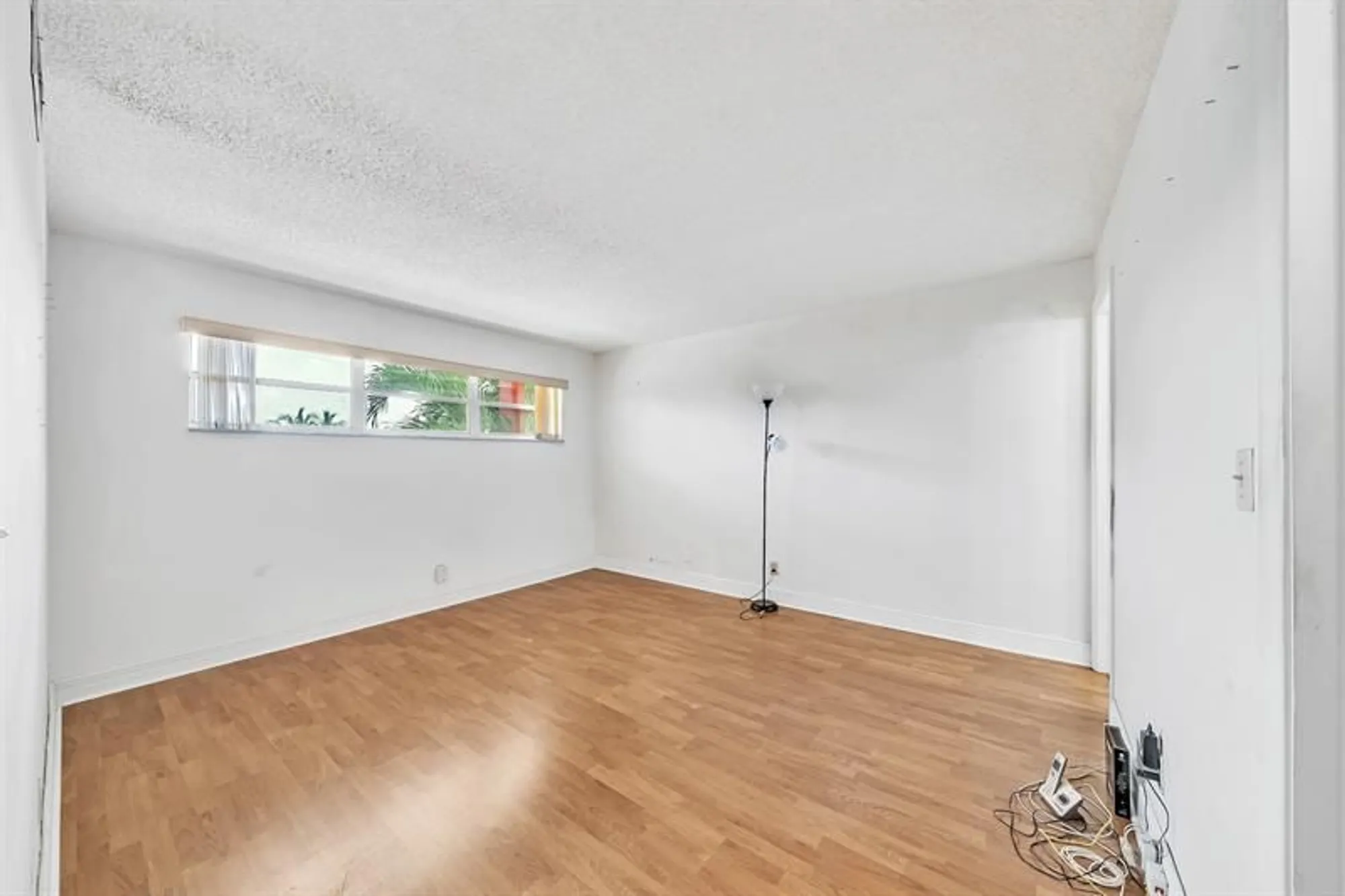 Property Slideshow image 14 of 33 | 8980 s hollybrook blvd 204, Pembroke Pines, FL, 33025