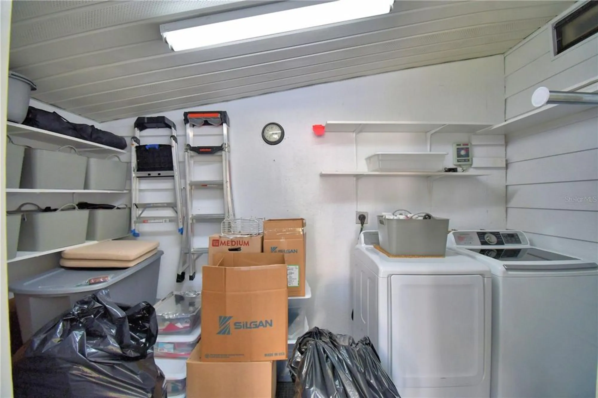 Property Slideshow image 40 of 50 | 4849 goldenview ln, Lakeland, FL, 33811