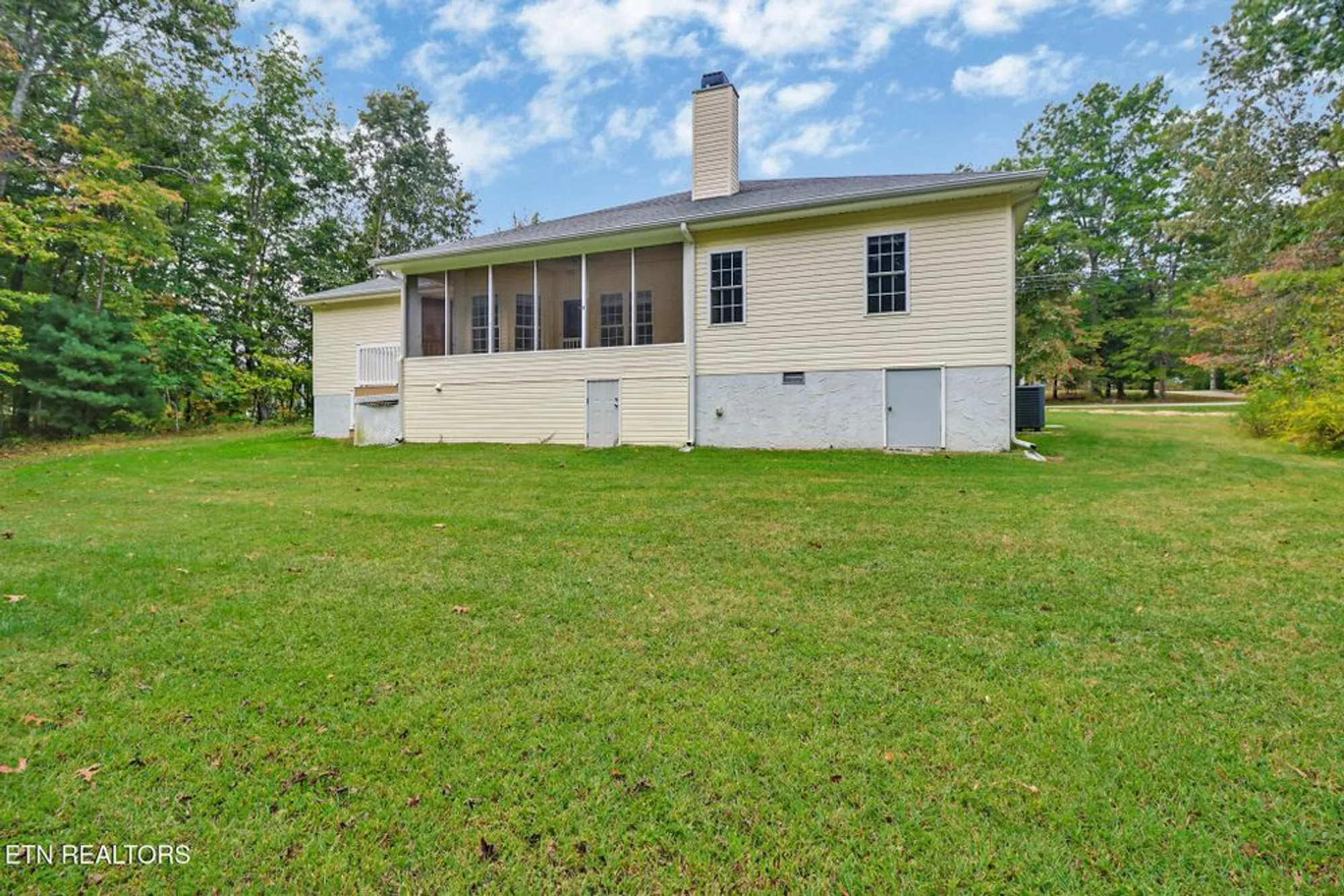 Property Slideshow image 7 of 30 | 613 westchester dr, Crossville, TN, 38558