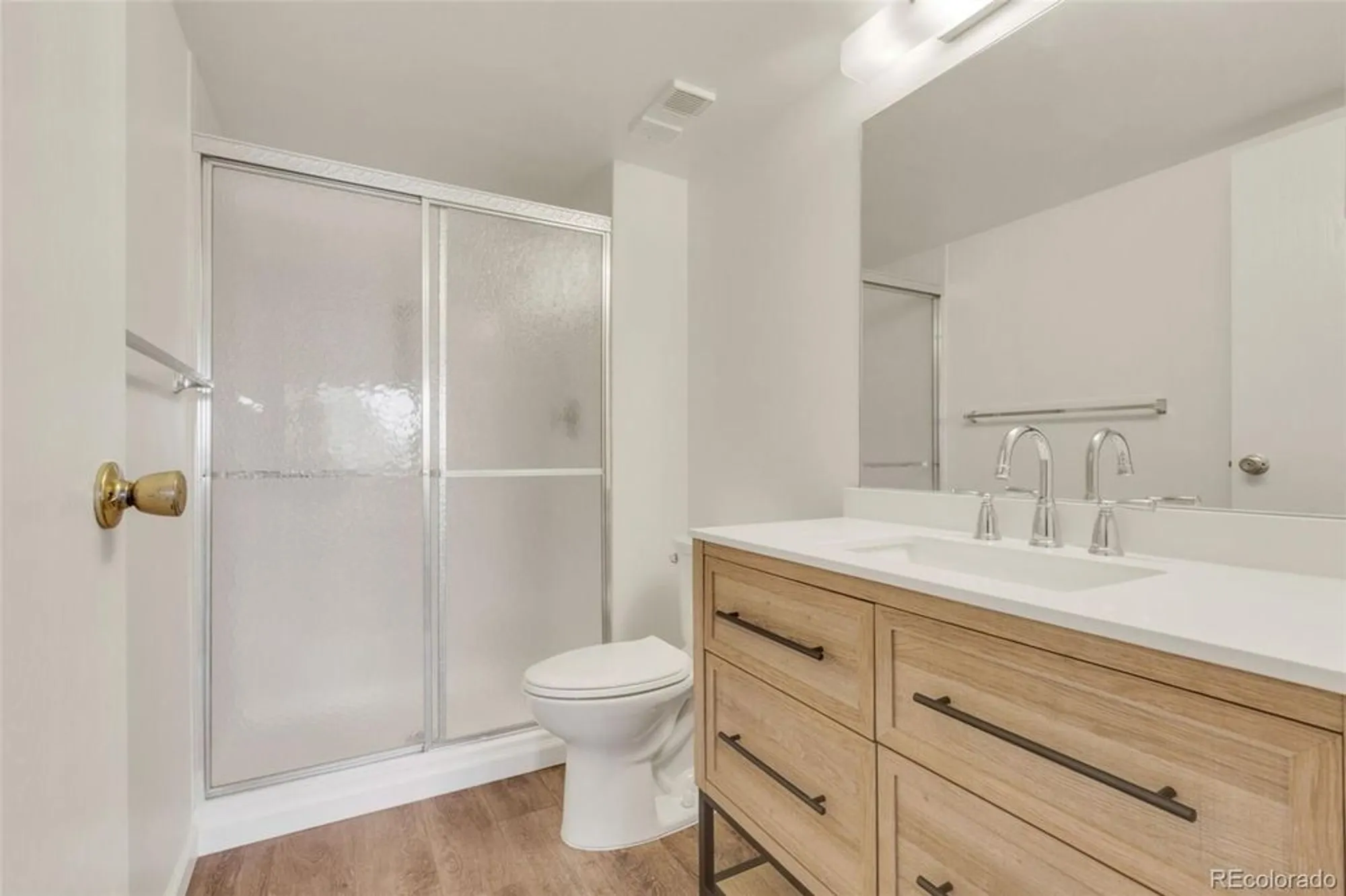 Property Slideshow image 19 of 40 | 13992 e marina dr 109, Aurora, CO, 80014