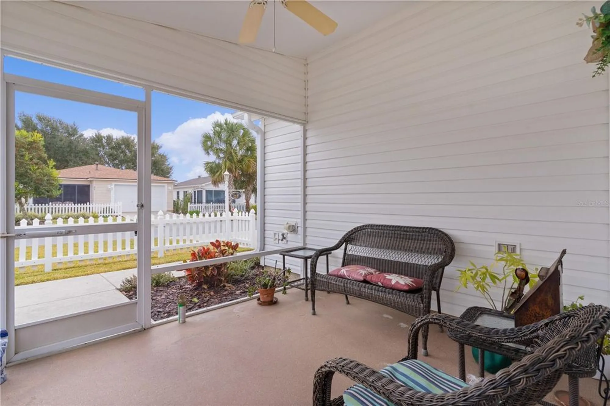 Property Slideshow image 6 of 43 | 424 rose croft ter, The Villages, FL, 32162