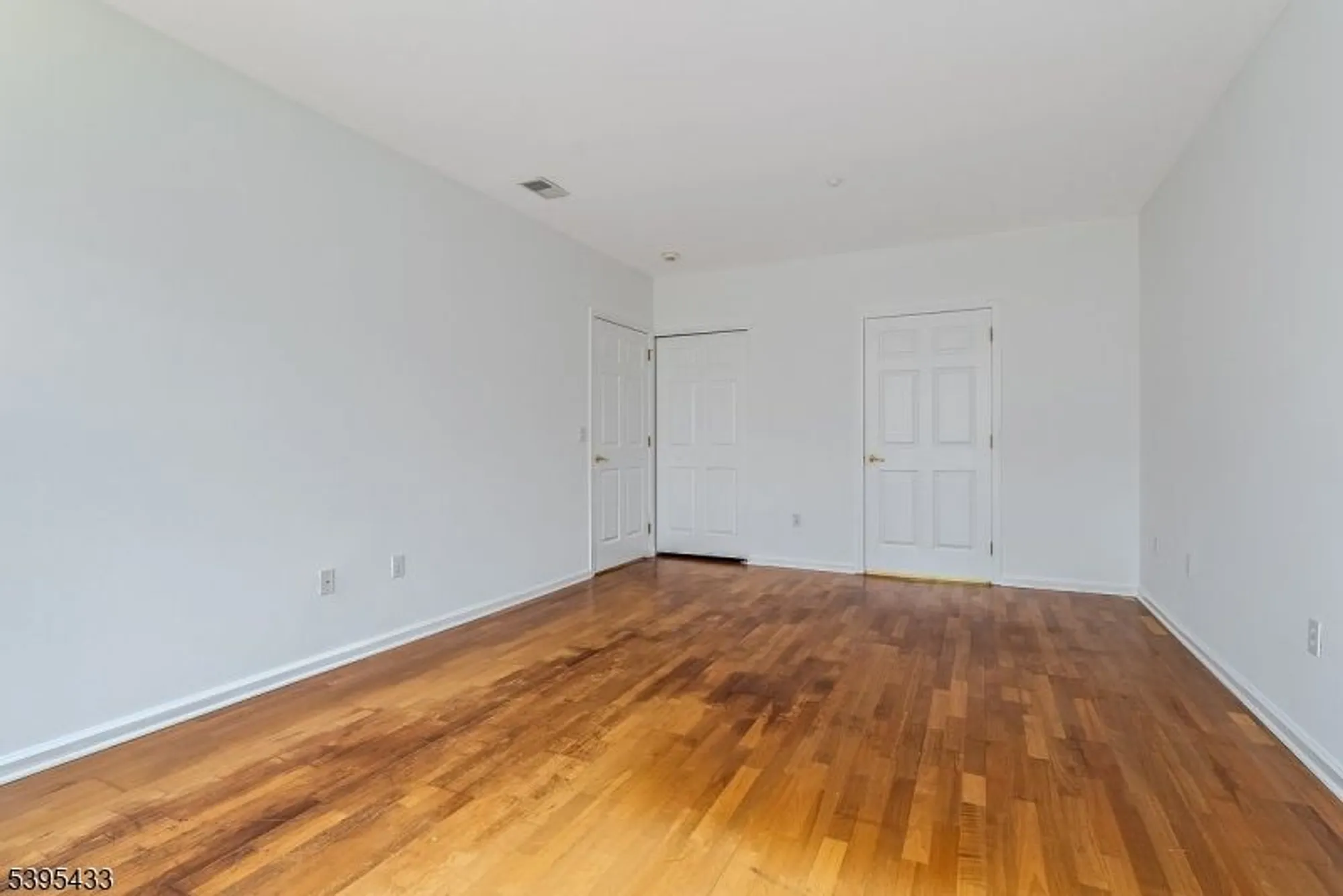 Property Slideshow image 11 of 42 | 202 cleveland ln, Rockaway Boro, NJ, 07866