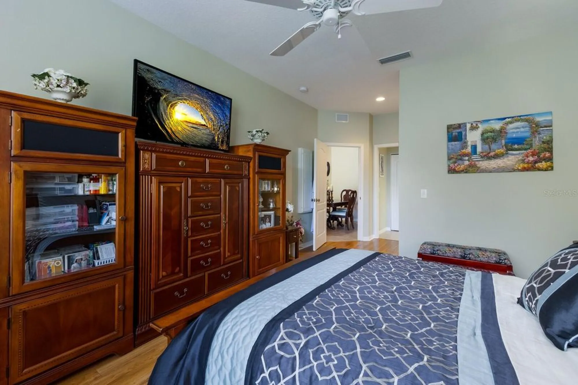 Property Slideshow image 14 of 28 | 915 barclay ct, Venice, FL, 34293
