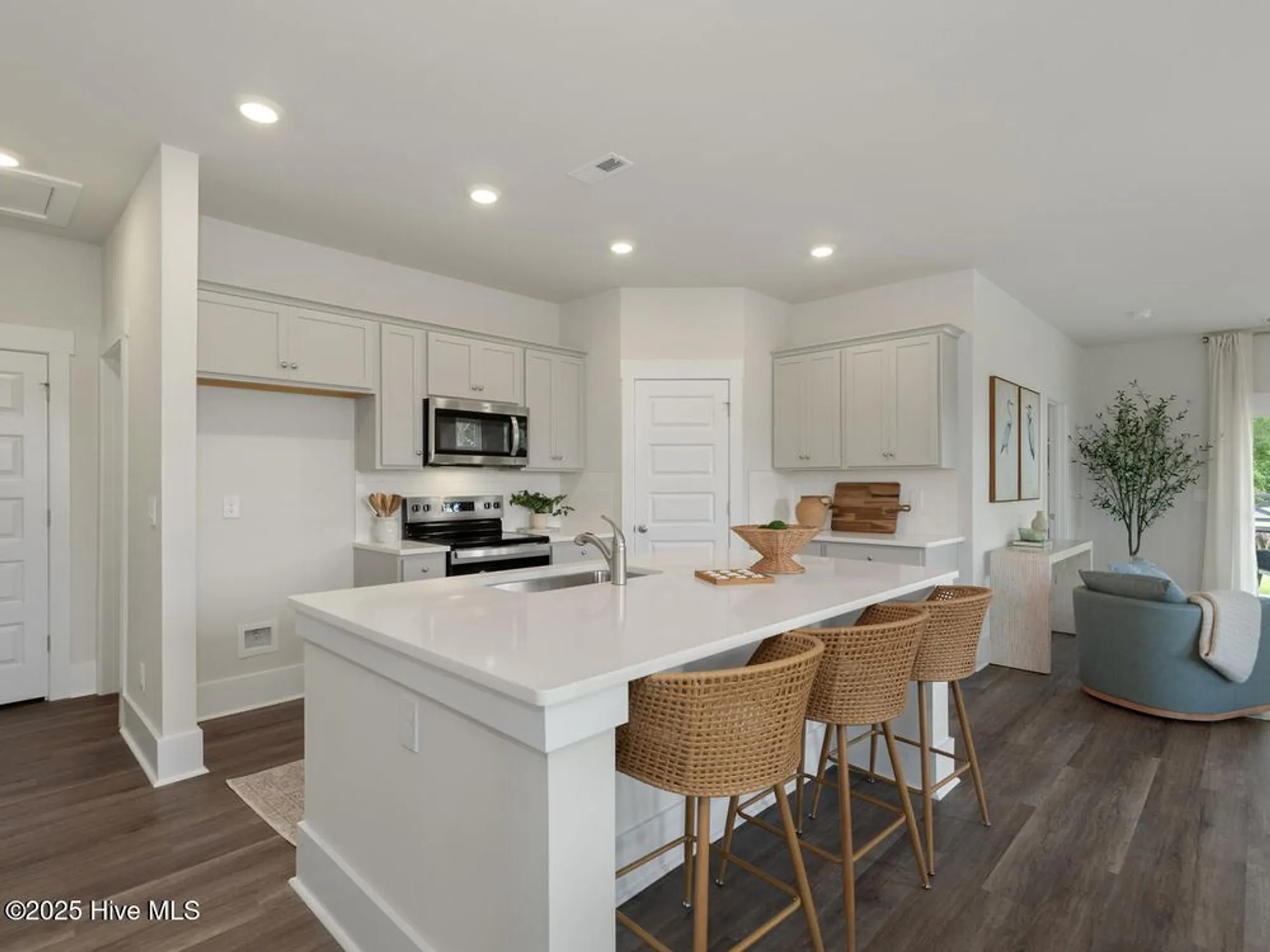 Property Slideshow image 6 of 43 | 2182 sweetspire st unit 2020, Leland, NC, 28451