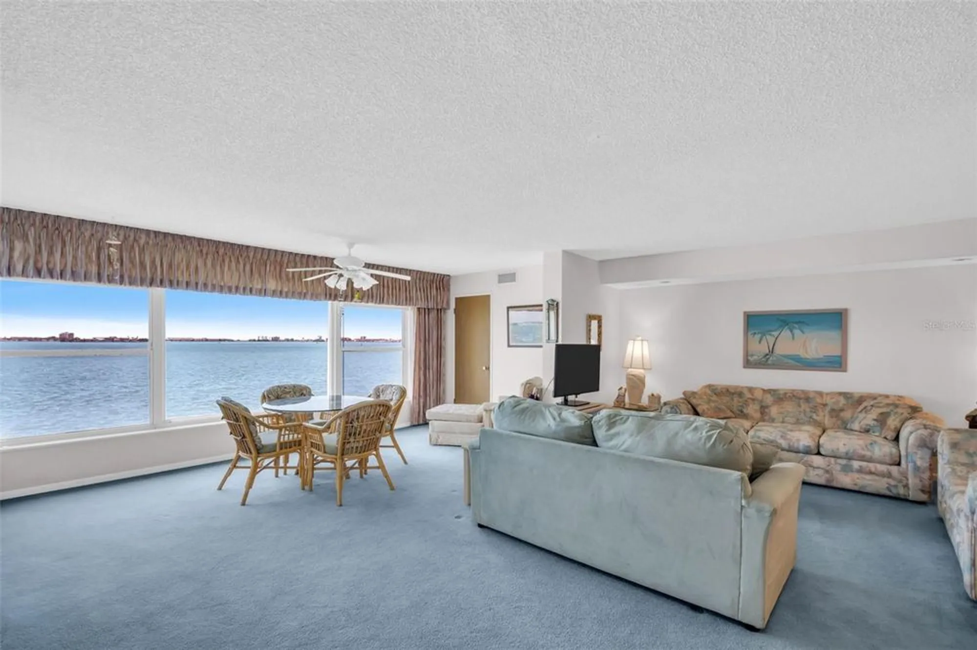 Property Slideshow image 4 of 28 | 5980 shore blvd 403, Gulfport, FL, 33707