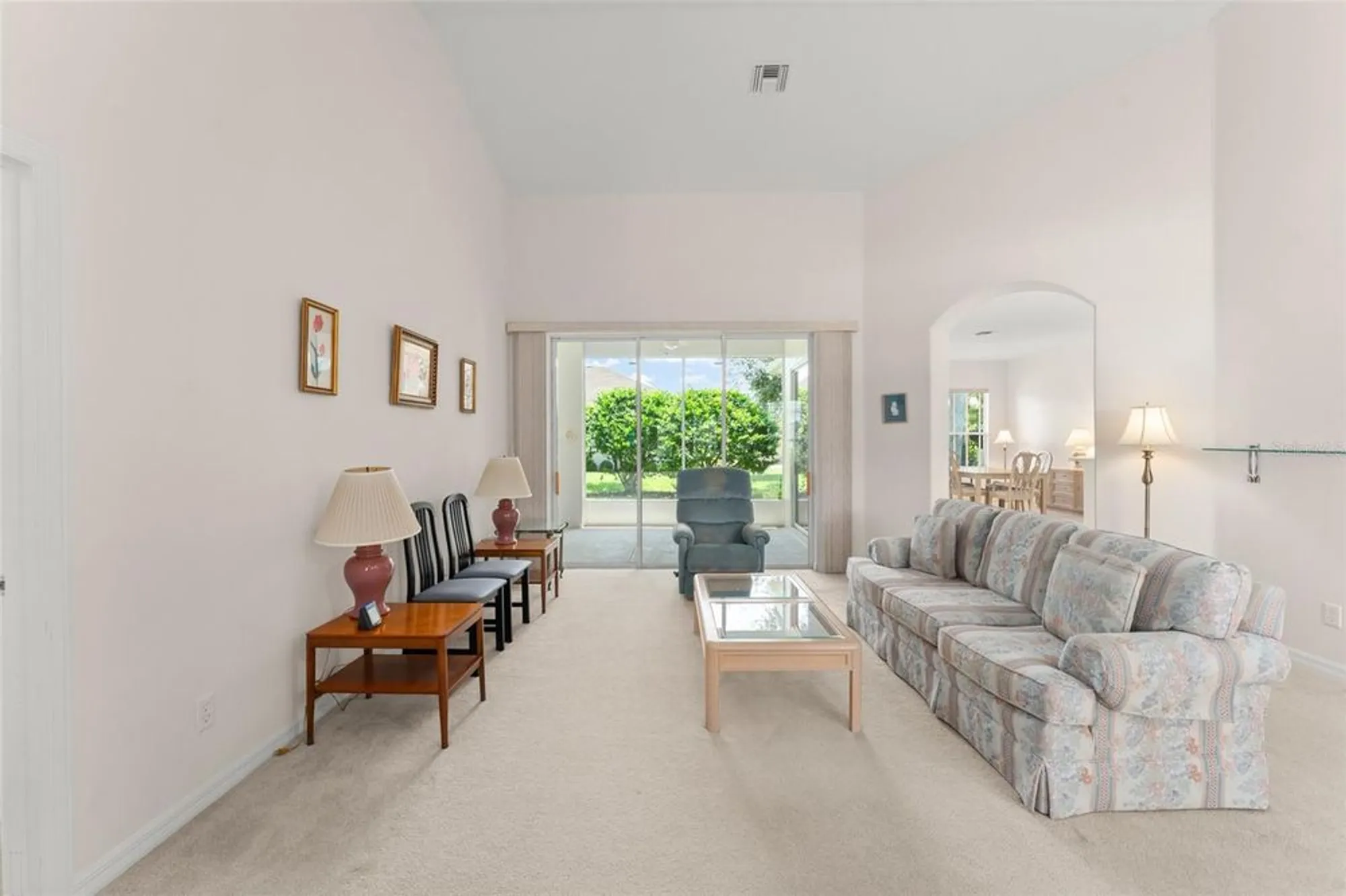 Property Slideshow image 2 of 48 | 20806 queen alexandra dr, Leesburg, FL, 34748