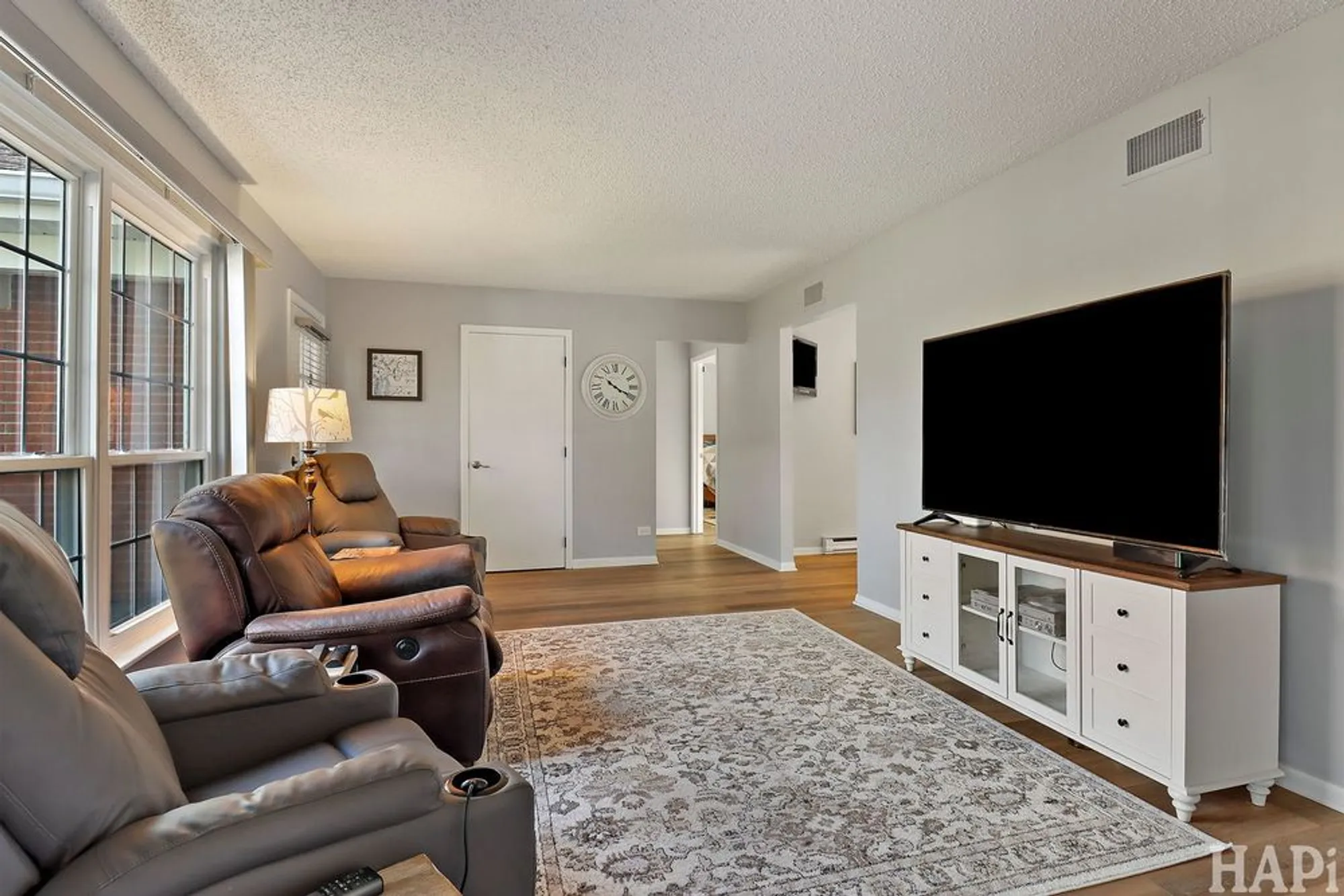 Property Slideshow image 4 of 28 | 7216 oxford cir # 230, Fox Lake, IL, 60020