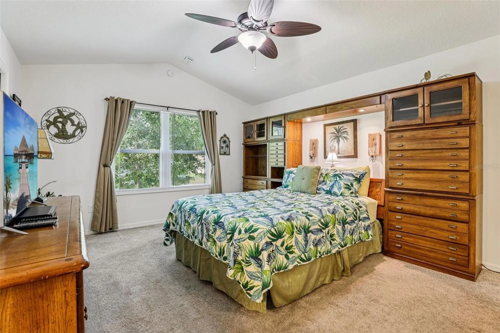 Property Slideshow image 16 of 57 | 703 royal palm ave, Lady Lake, FL, 32159