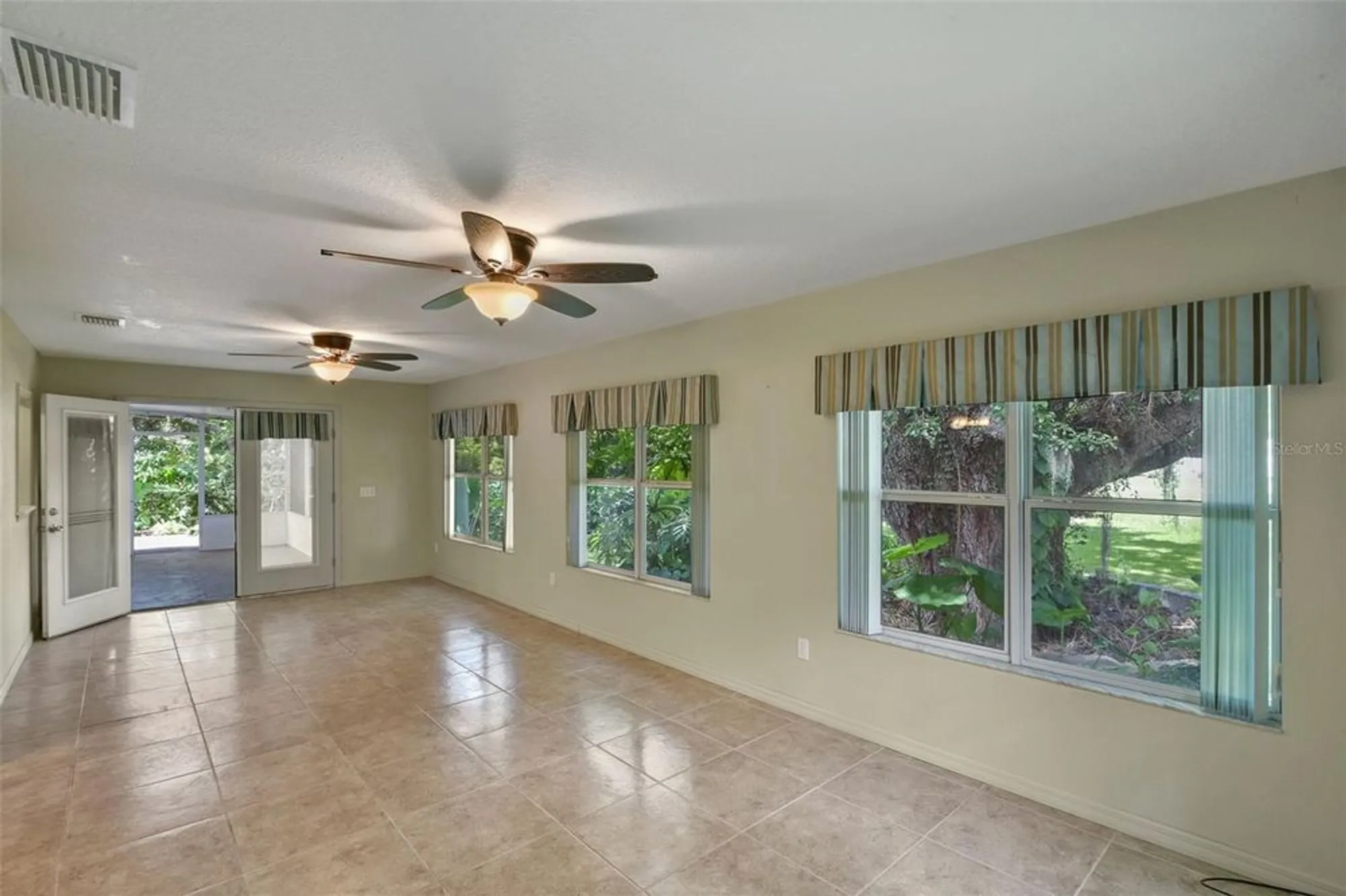 Property Slideshow image 40 of 68 | 10185 se 175th ln, Summerfield, FL, 34491