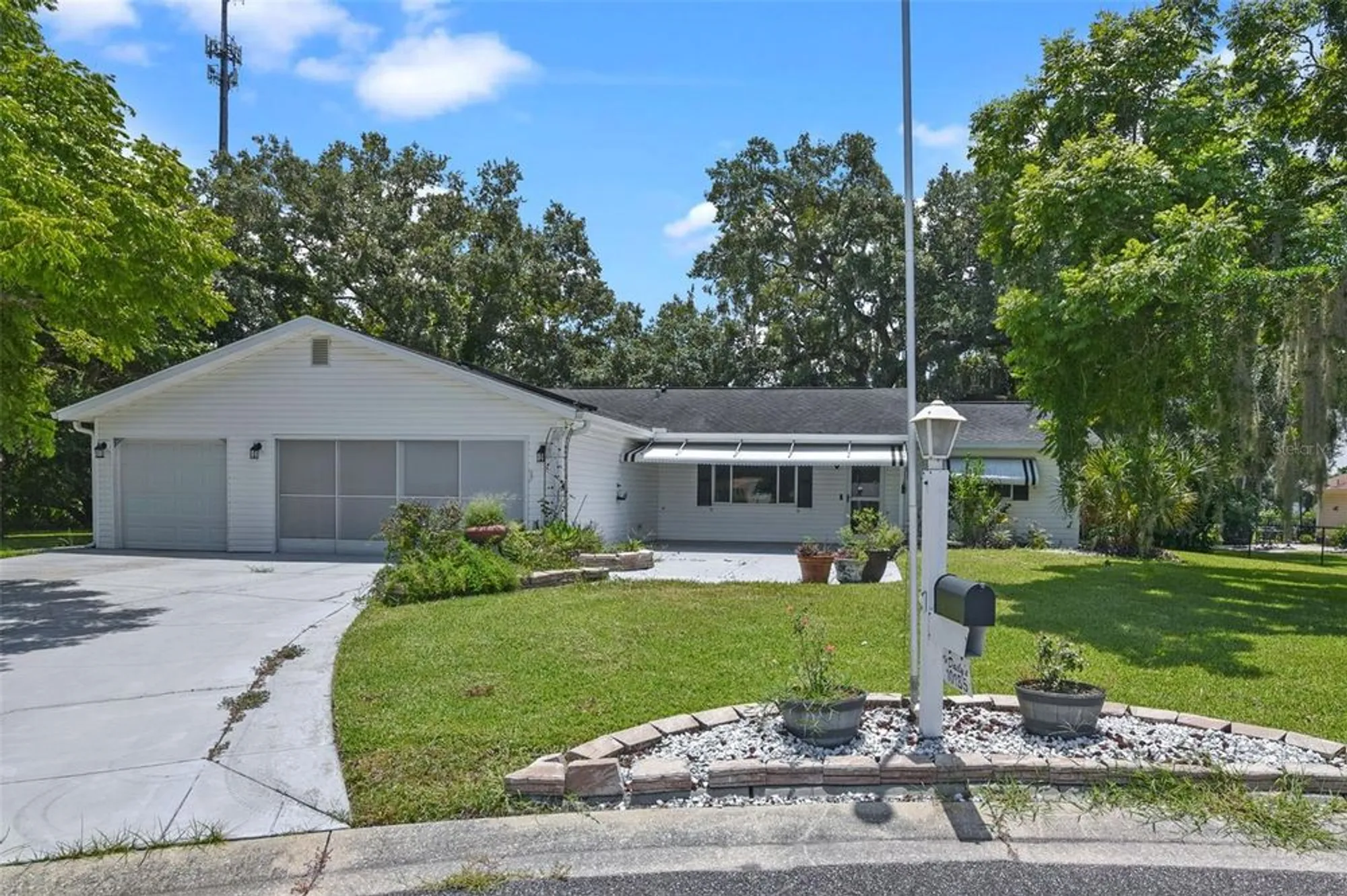 Property Slideshow image 1 of 68 | 10185 se 175th ln, Summerfield, FL, 34491