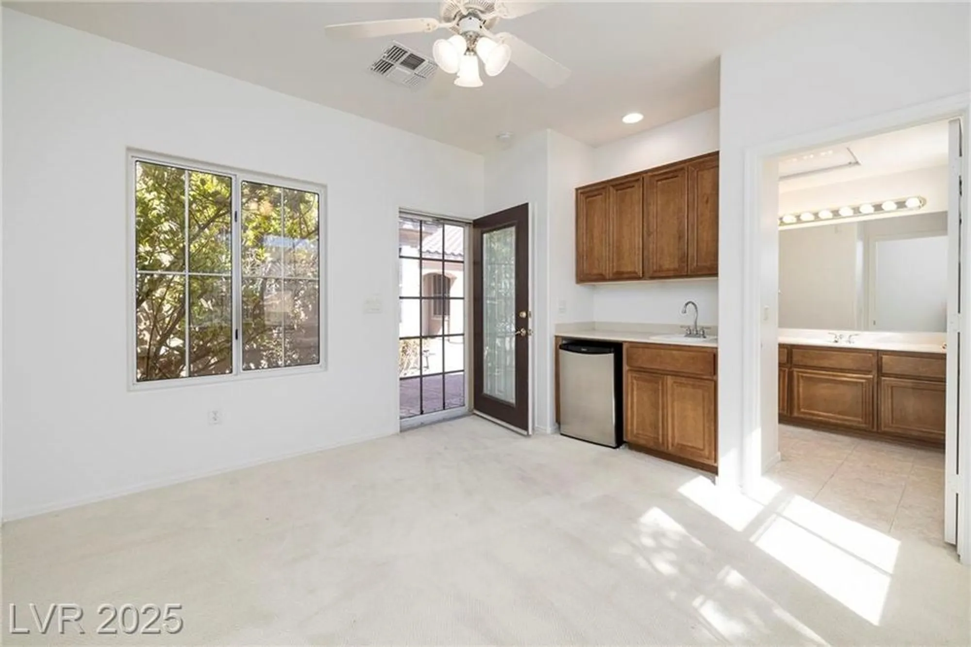 Property Slideshow image 28 of 50 | 1691 wellington springs ave, Henderson, NV, 89052